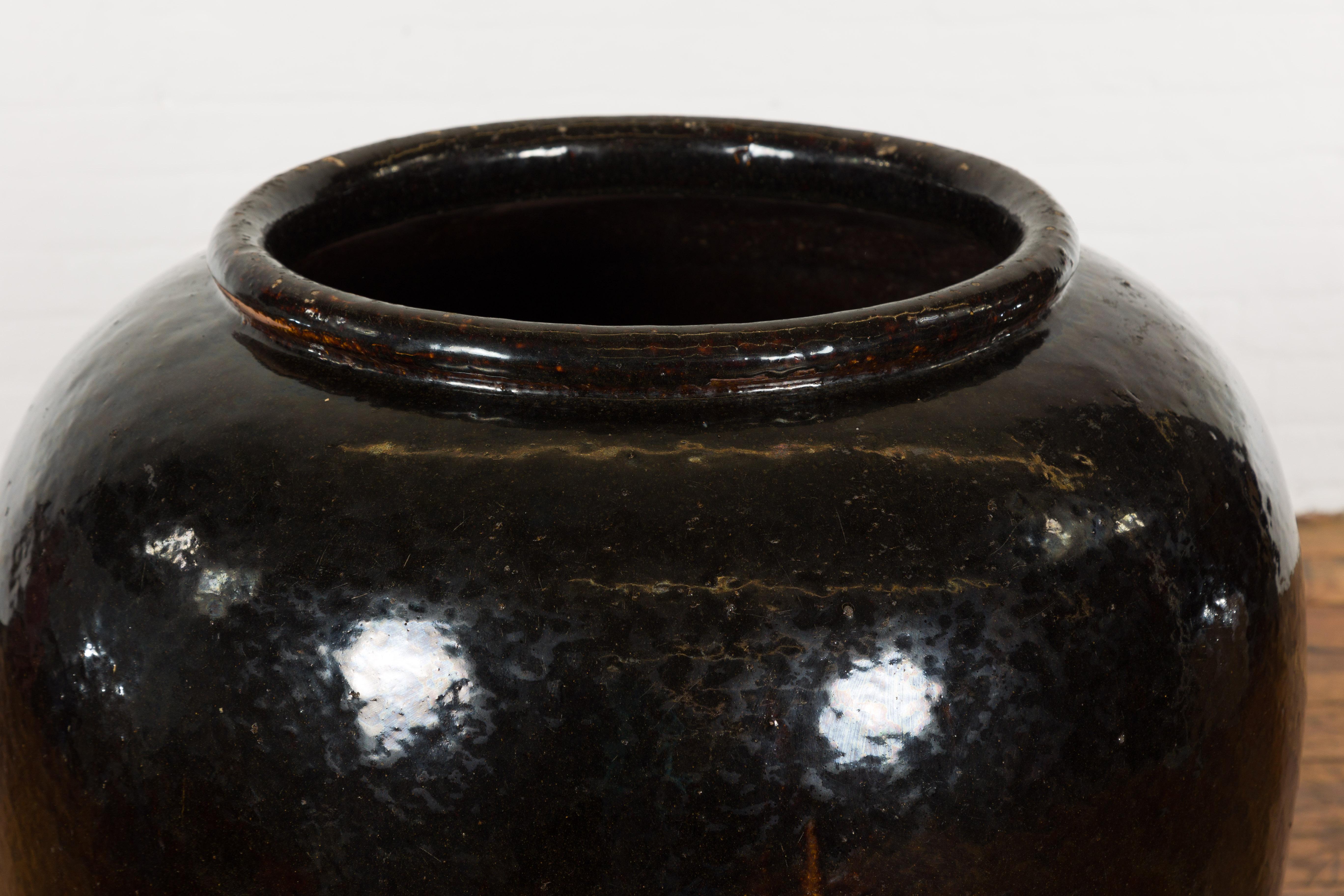 Vintage Oversized Thai Black Glazed Ceramic Planter with Brown Accents In Good Condition For Sale In Yonkers, NY