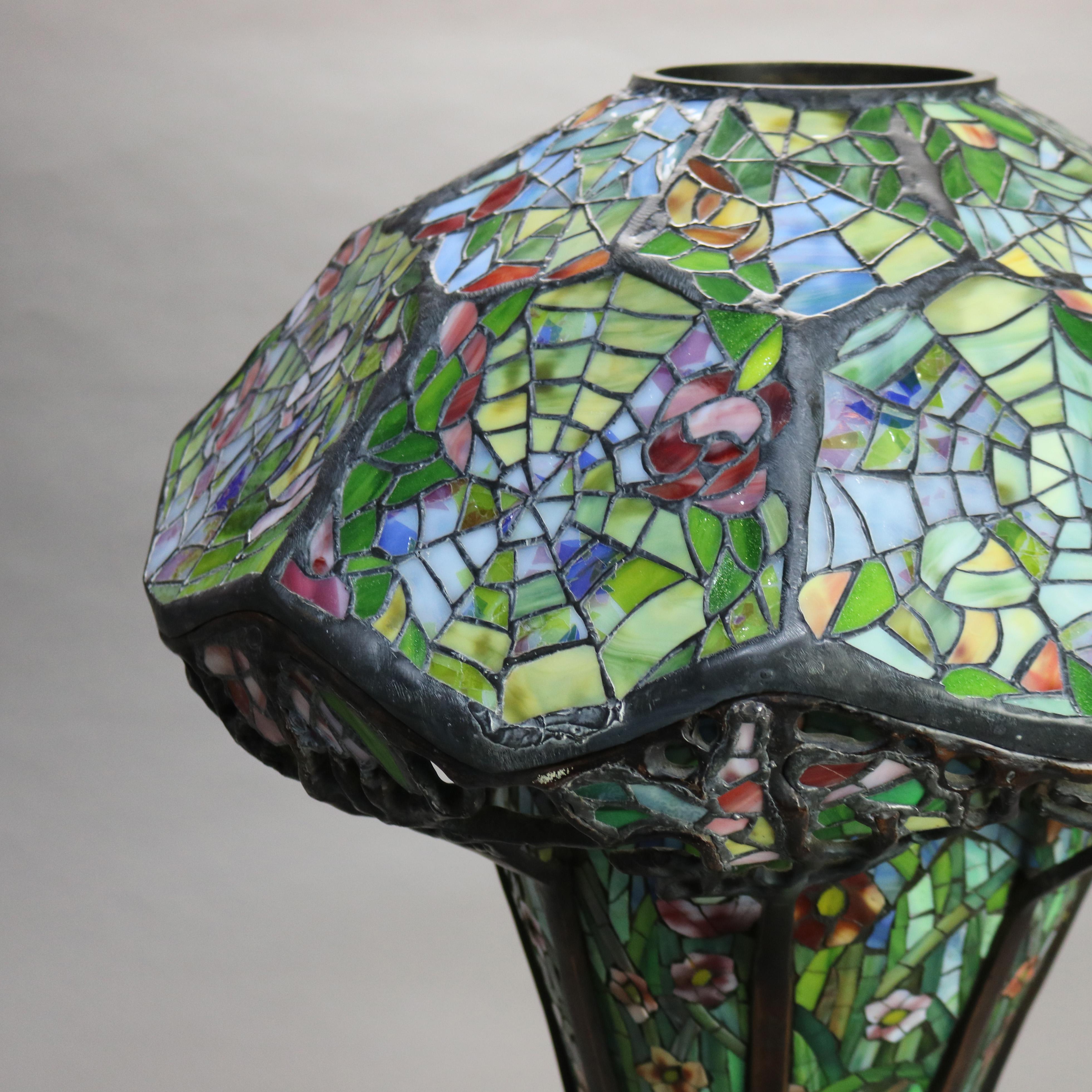 Vintage Oversized Tiffany Style Spiderweb Stained Glass Garden Table Lamp 20thC 4