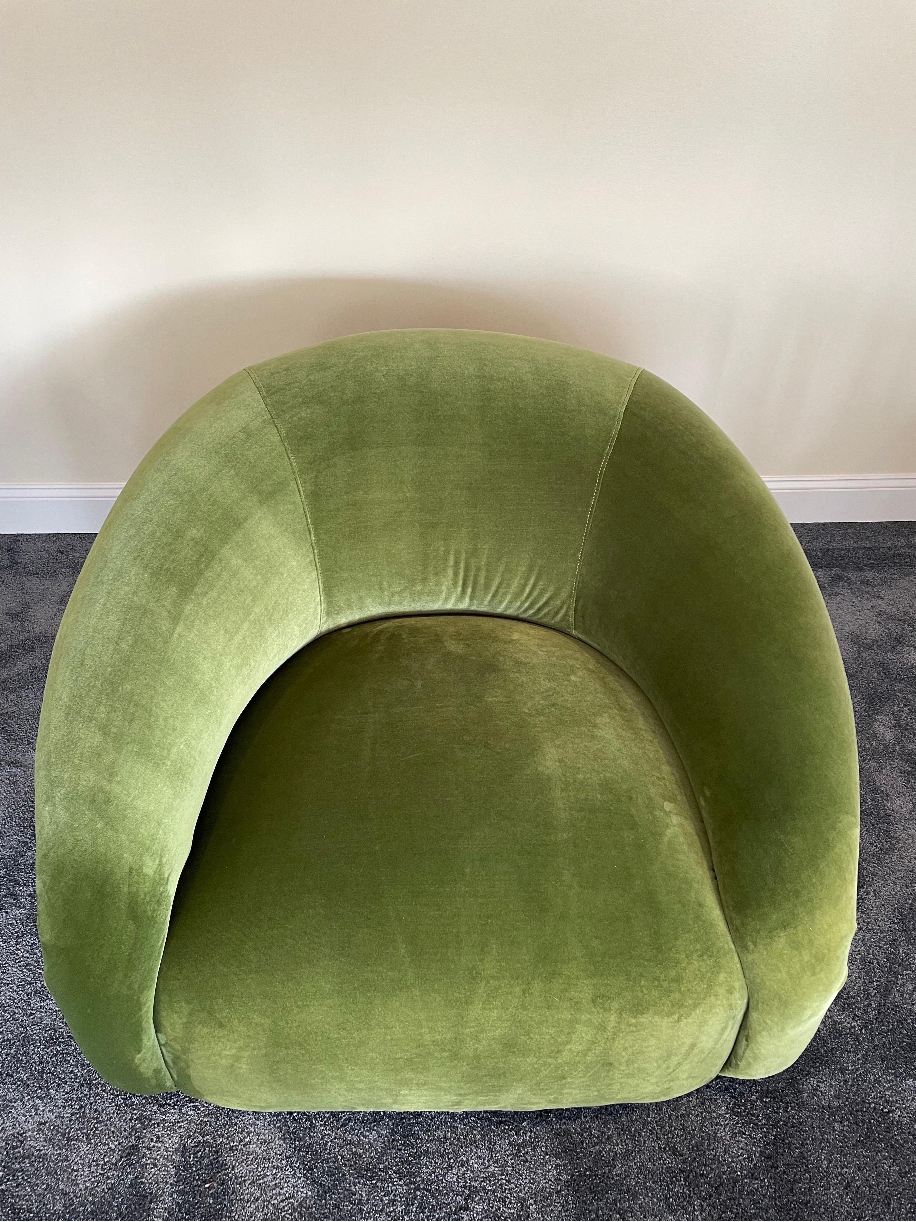Moderne Paire de chaises tubulaires surdimensionnées de Sally Sirkin Lewis pour J Robert Scott en vente