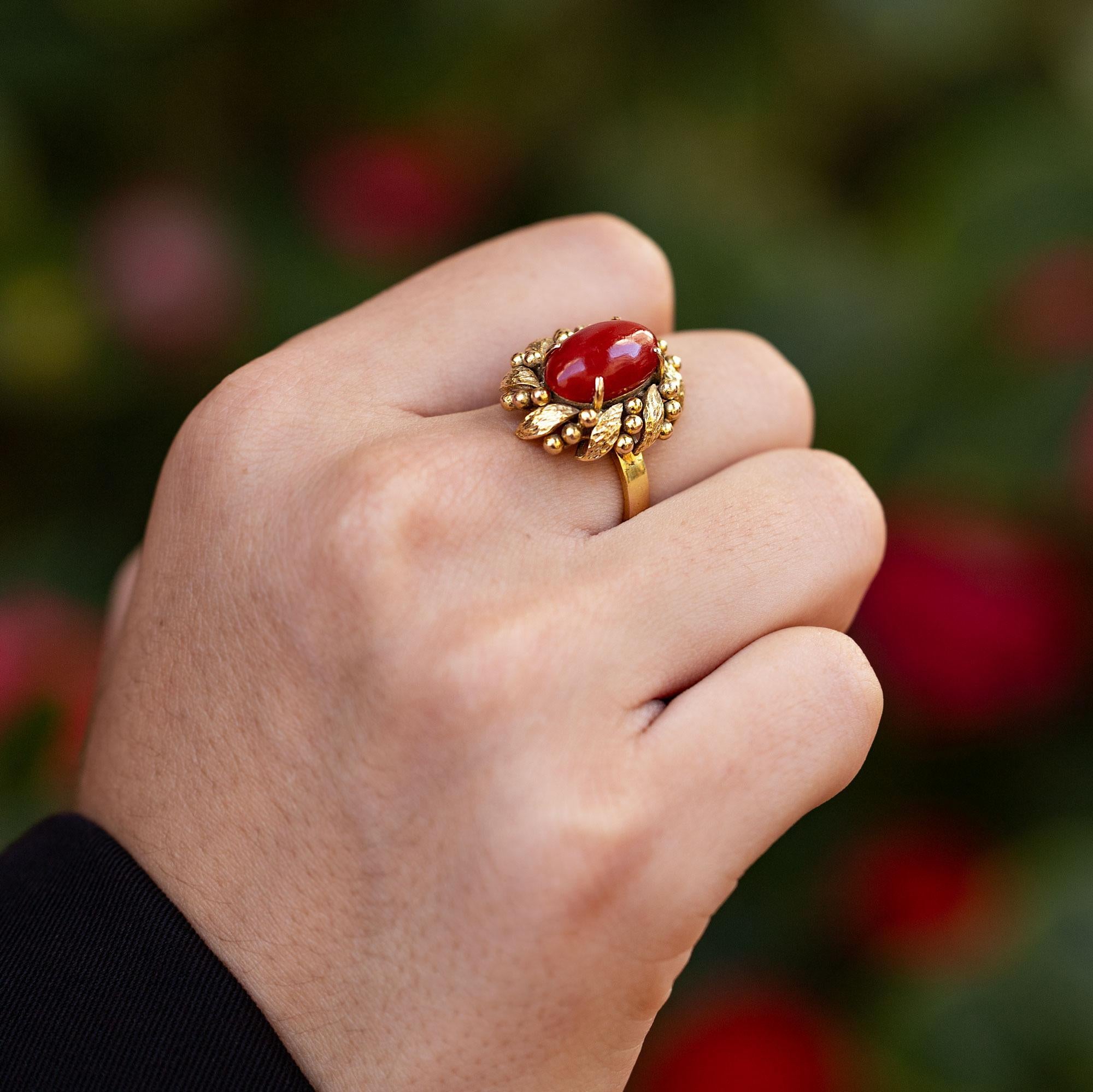Cabochon Vintage Ox Blood Coral 14k Gold Wreath Ring For Sale