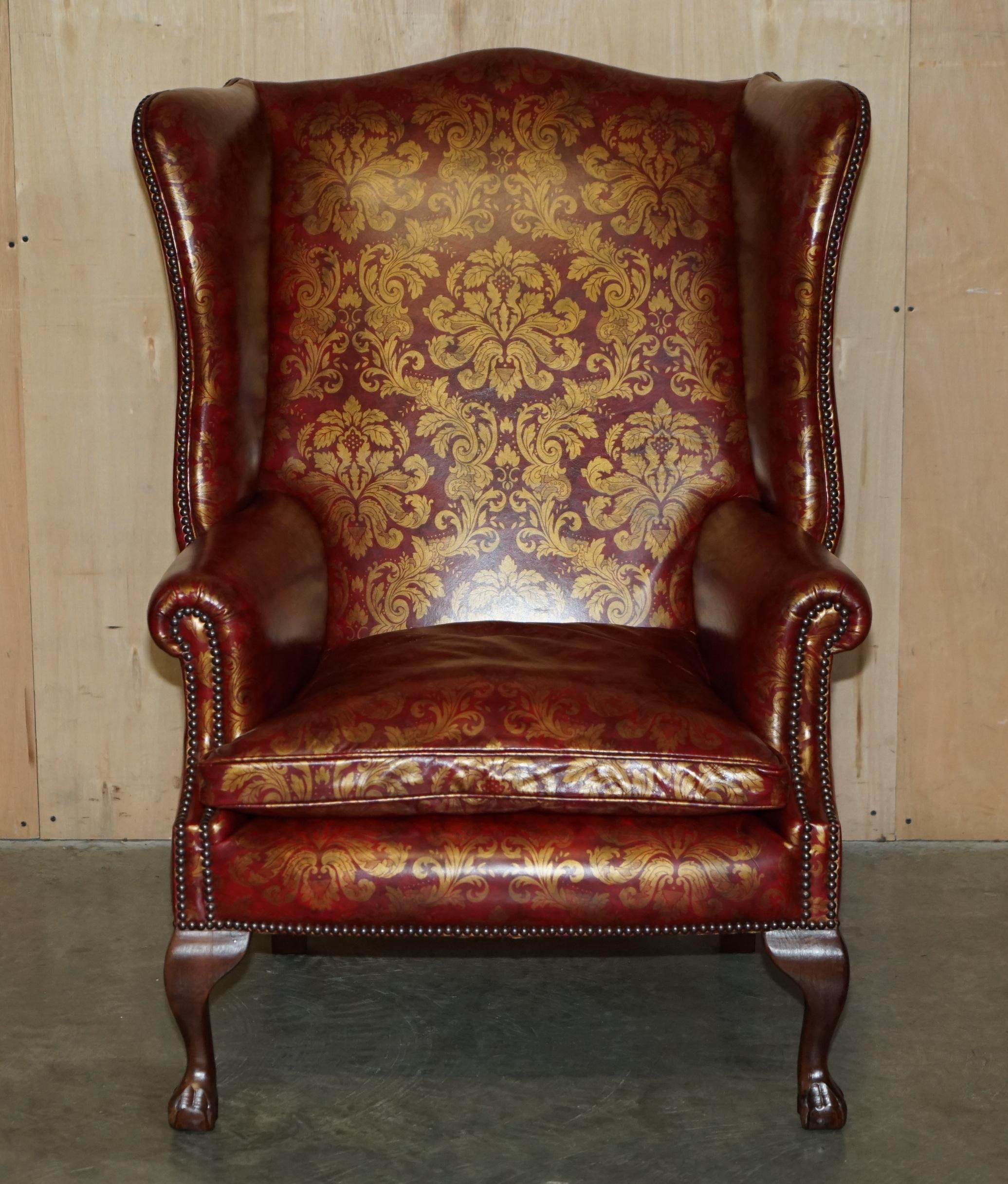 VINTAGE OXBLOOD CLAW & BALL FEET DAMASK LEATHER WiNGBACK ARMCHAIR & FOOTSTOOL (Viktorianisch) im Angebot