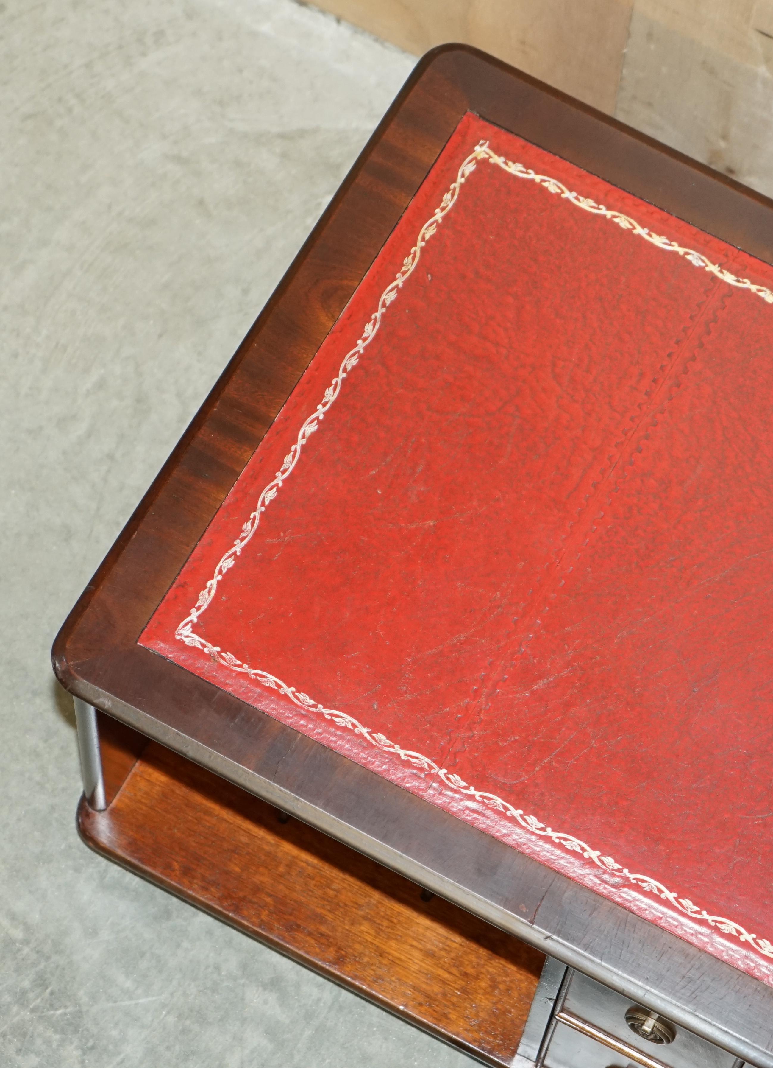 ViNTAGE OXBLOOD LEATHER AND FLAMED HARDWOOD COFFEE TABLE PART OF LARGE SUITE For Sale 2