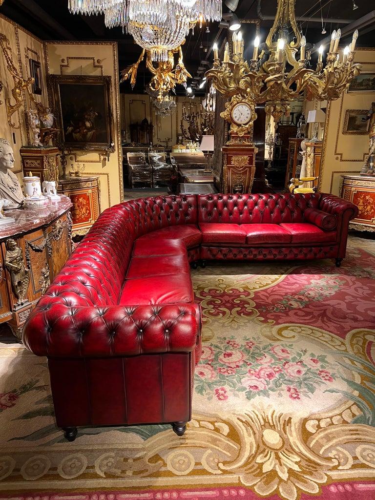 Chesterfield-Ecksofa oder siebensitziges Sofa/Set mit Ochsenblutmuster (Englisch) im Angebot