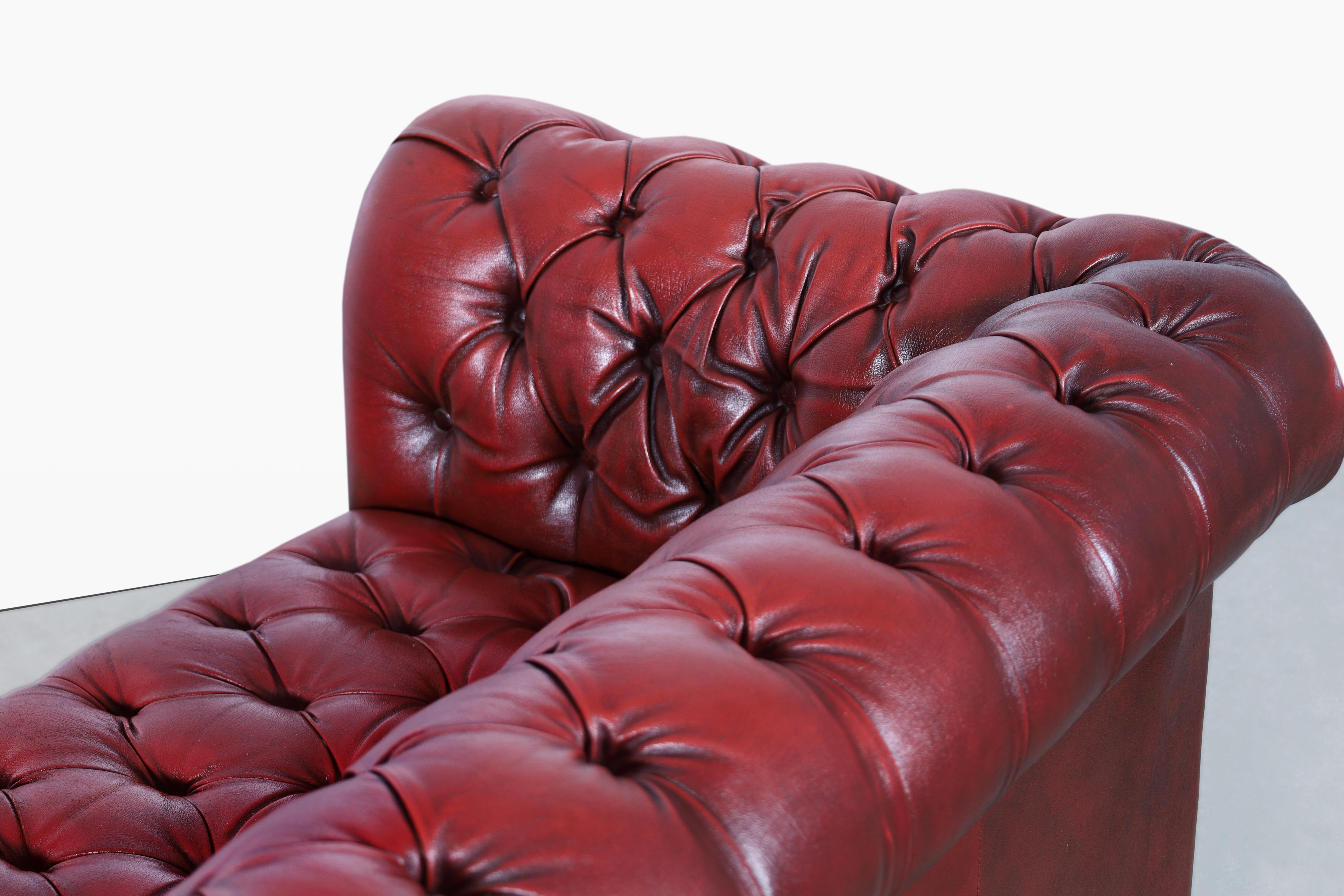 Vintage Oxford Red Leather Chesterfield Sofa For Sale 5