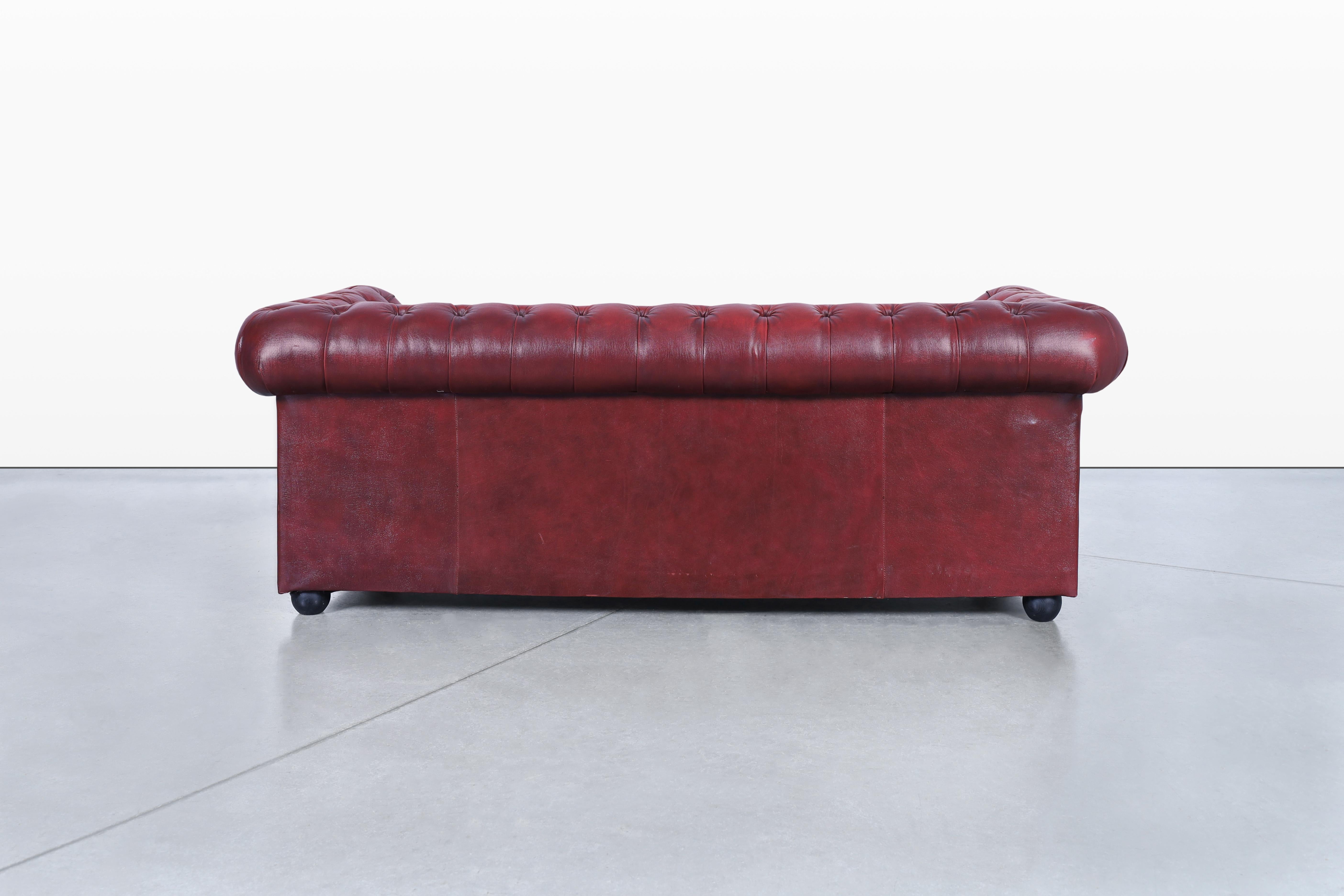 Vintage Oxford Red Leather Chesterfield Sofa For Sale 1