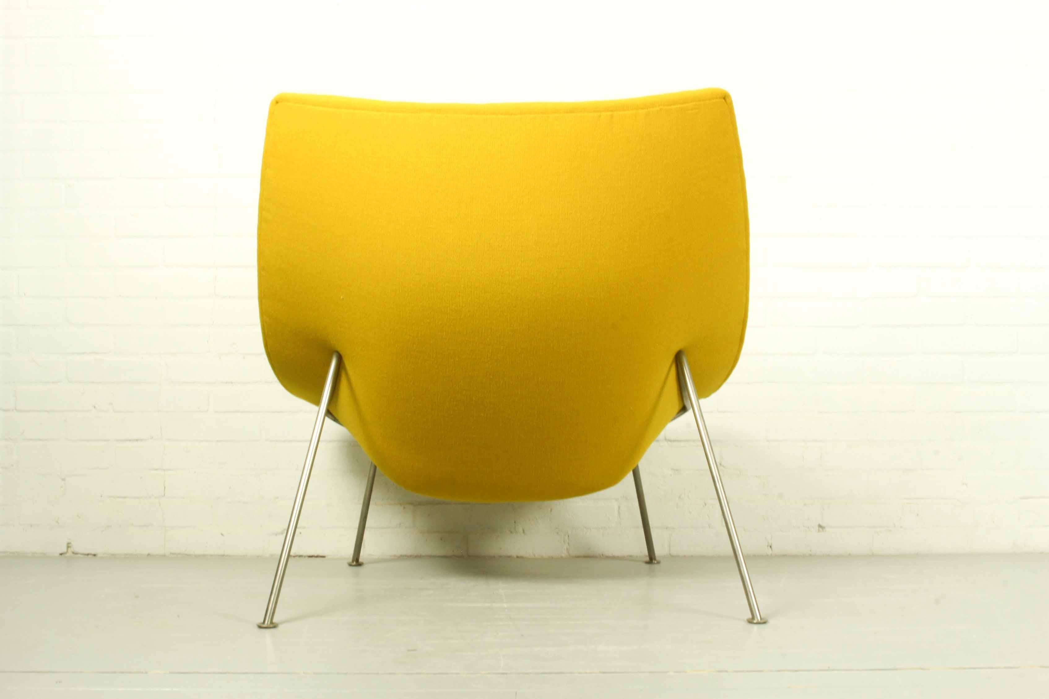 Vintage Oyster Chair by Pierre Paulin for Artifort in Kvadrat Hallingdal In Good Condition In Appeltern, Gelderland