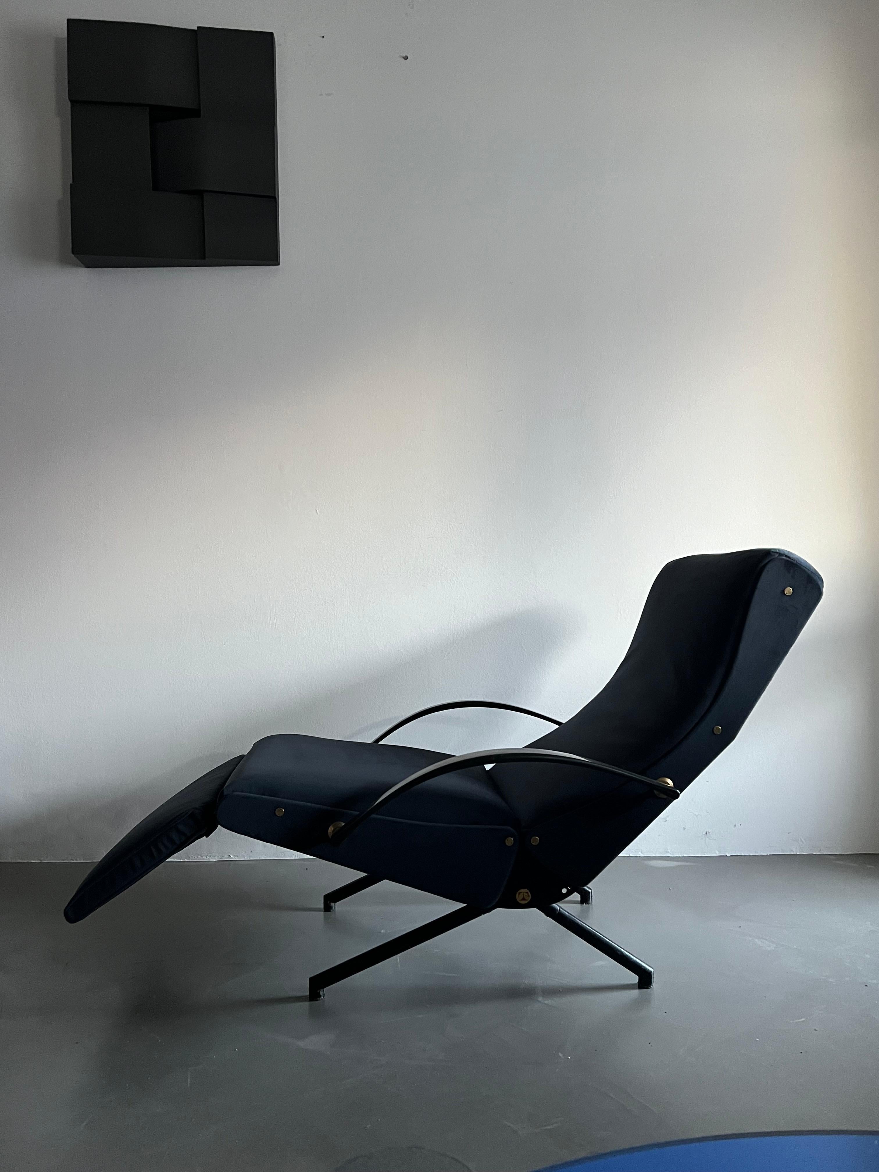 Italian Vintage P40 Lounge Chair by Osvaldo Borsani for Tecno, First Series For Sale