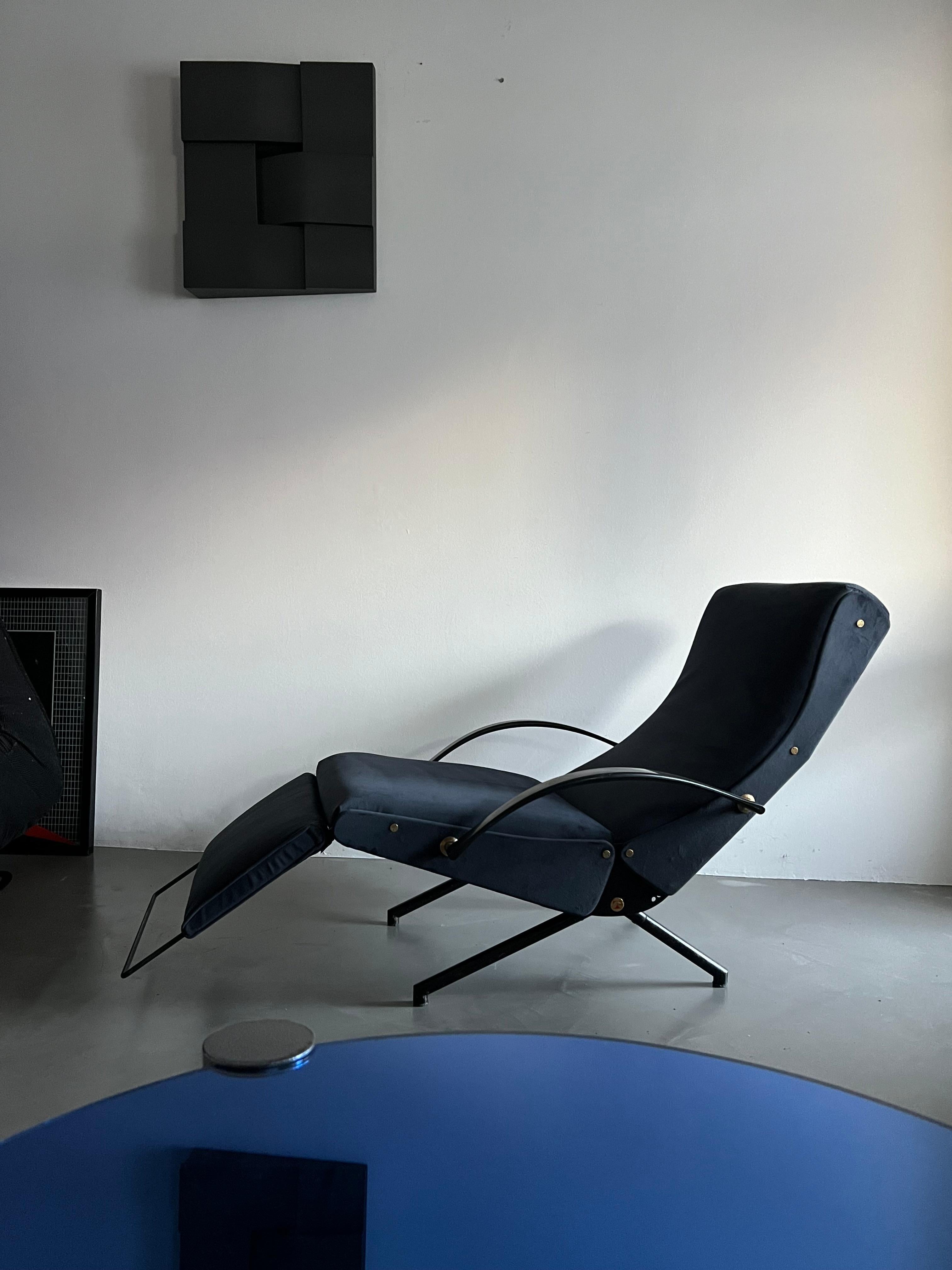 Vintage P40 Lounge Chair by Osvaldo Borsani for Tecno, First Series In Good Condition For Sale In Milano, IT