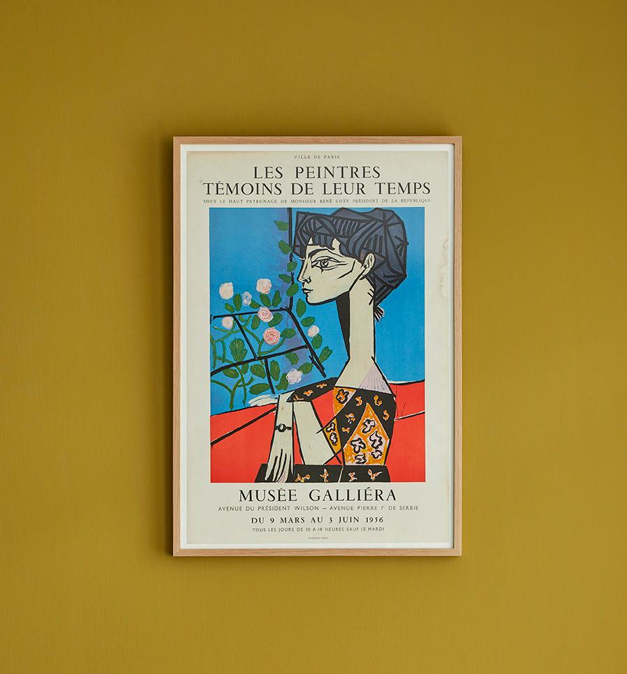 Pablo Picasso
France, 1956

“Les Peintres Témoins de leur Temps” Musée Galliéra. Vintage exhibition poster.

Measures: H 78.5 x W 53 x D 2.5 cm.