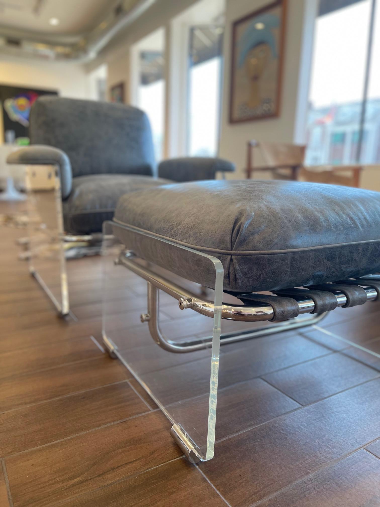 Vintage Pace Collection Argenta Lucite Chair and ottoman in Smokey Leather In Good Condition For Sale In Saint Louis, US