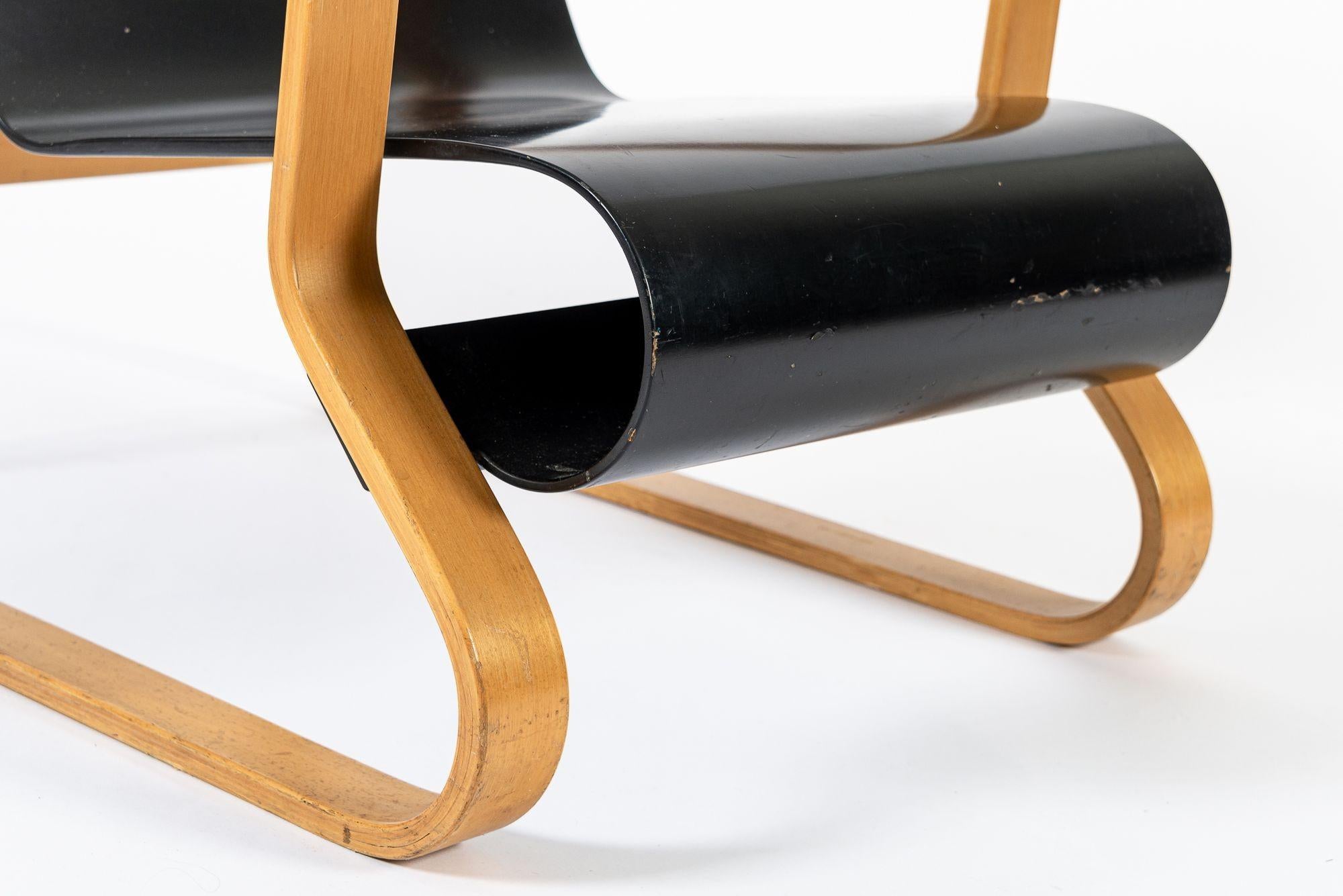 Vintage Paimio #41 Sillones de madera contrachapada de Alvar Aalto para Artek en venta 3