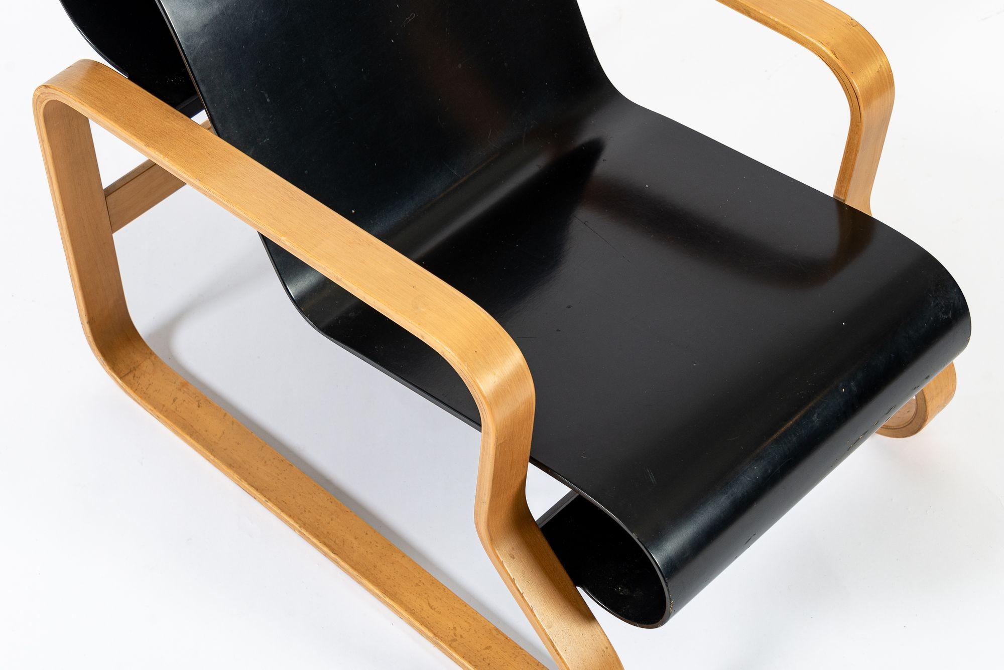 Vintage Paimio #41 Sillones de madera contrachapada de Alvar Aalto para Artek en venta 9