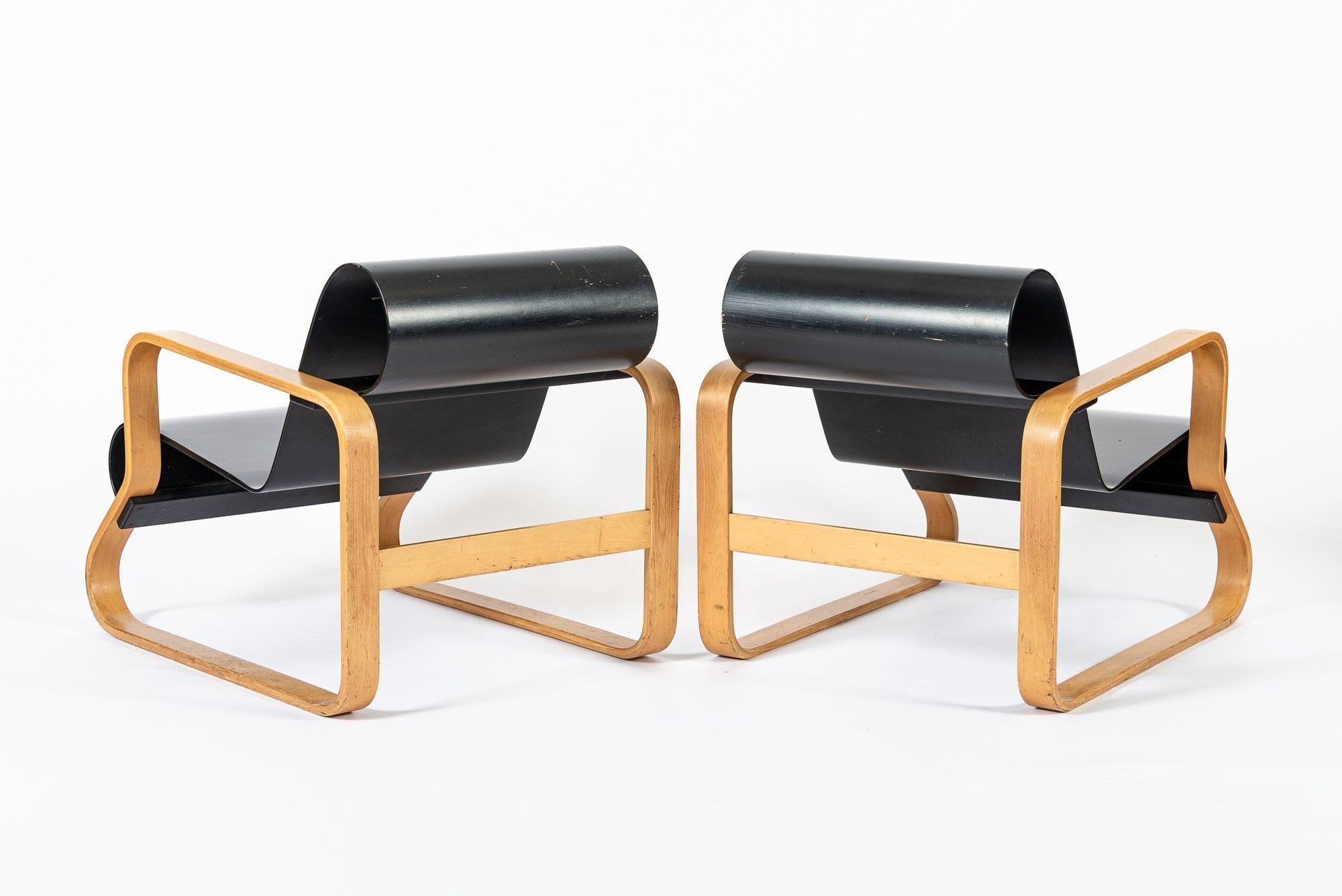 Vintage Paimio #41 Sillones de madera contrachapada de Alvar Aalto para Artek finales del siglo XX en venta