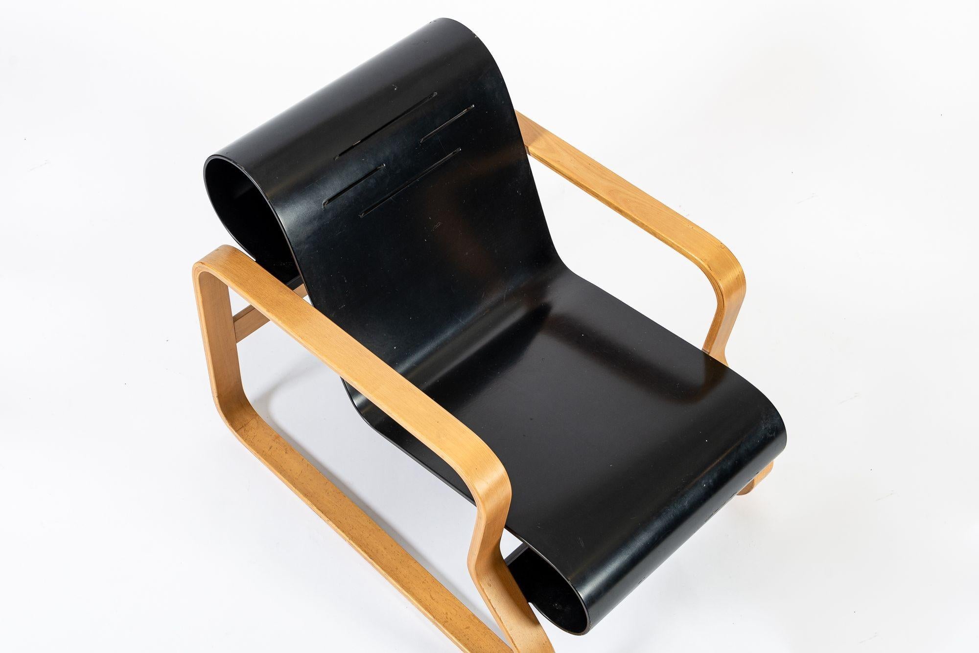 Vintage Paimio #41 Sillones de madera contrachapada de Alvar Aalto para Artek en venta 2