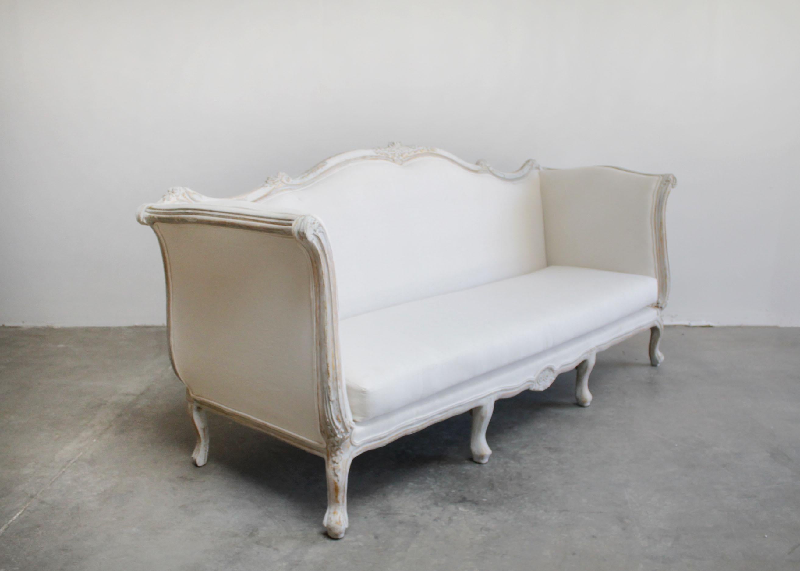 Vintage Painted and Upholstered Louis XV Daybed Style Sofa In Good Condition In Brea, CA