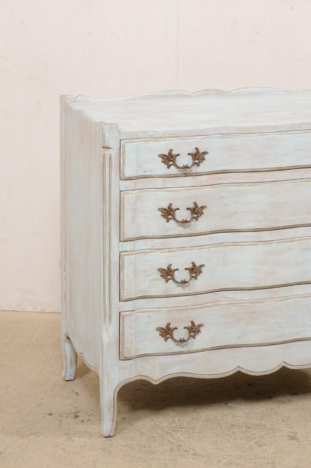 Vintage Painted & Carved Wood 4-Drawer Chest w/Beautifully Scalloped Top & Skirt In Good Condition In Atlanta, GA