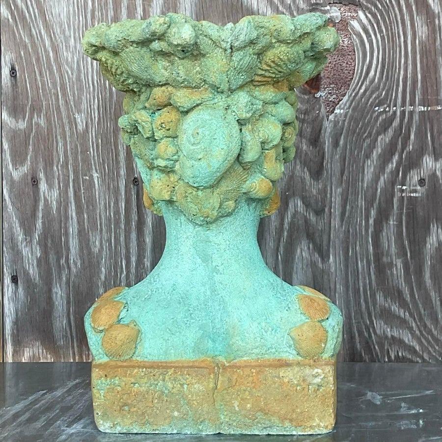 Vintage gemalt Guss Beton Büste Pflanzer im Angebot 1