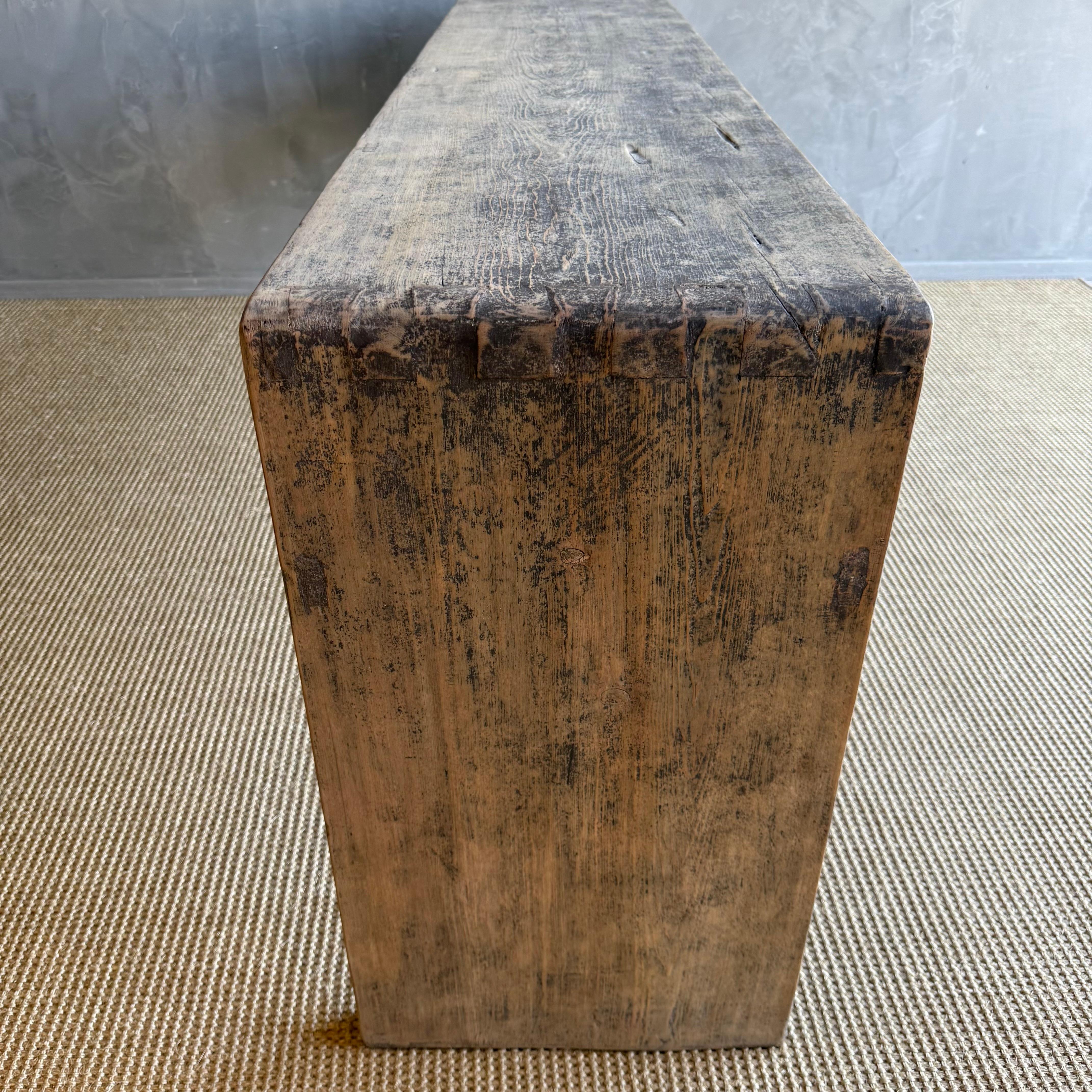 Tavolo consolle in legno d'olmo verniciato vintage con cassetti 84,5 in vendita 5