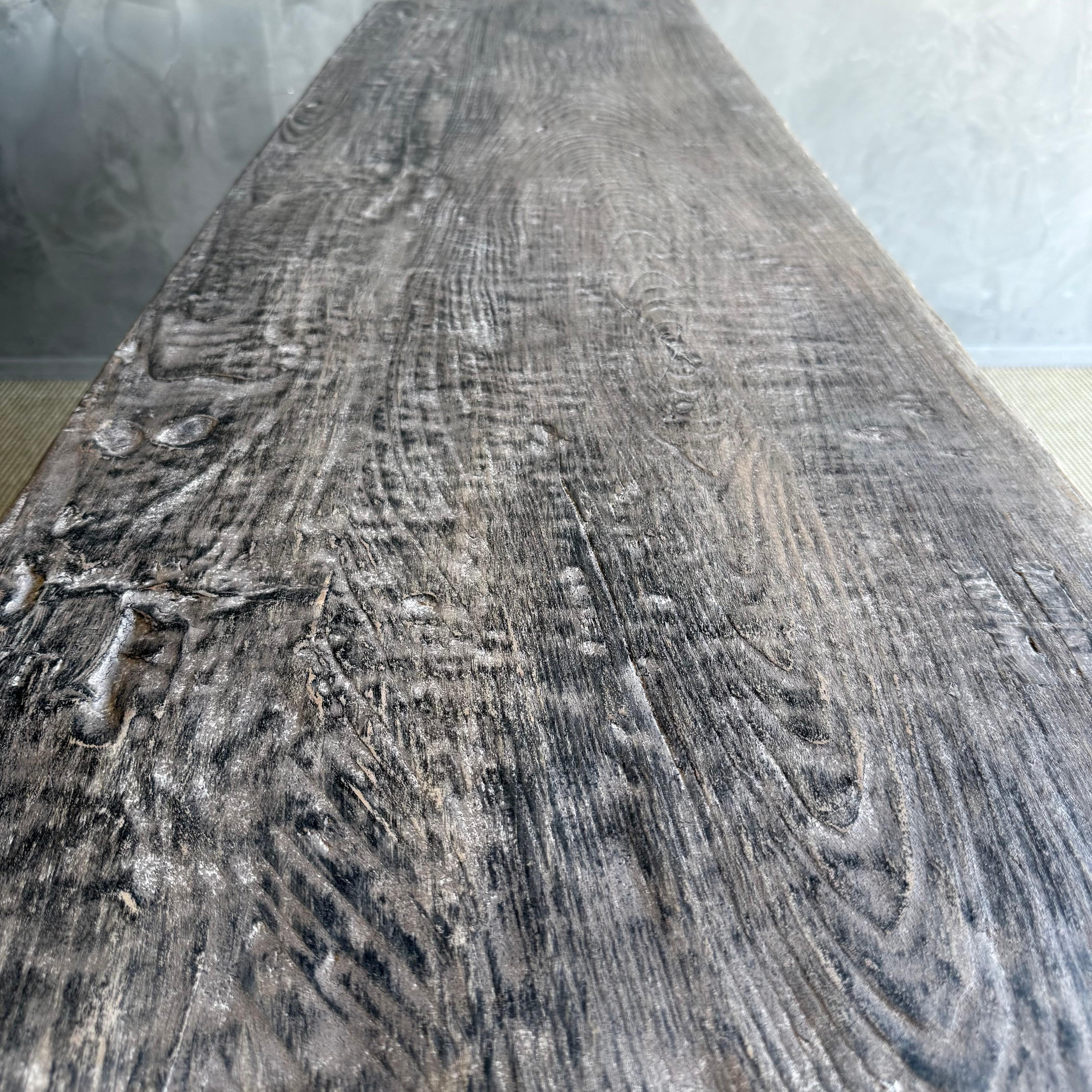 Tavolo consolle con cassetti in legno di olmo verniciato vintage in vendita 3