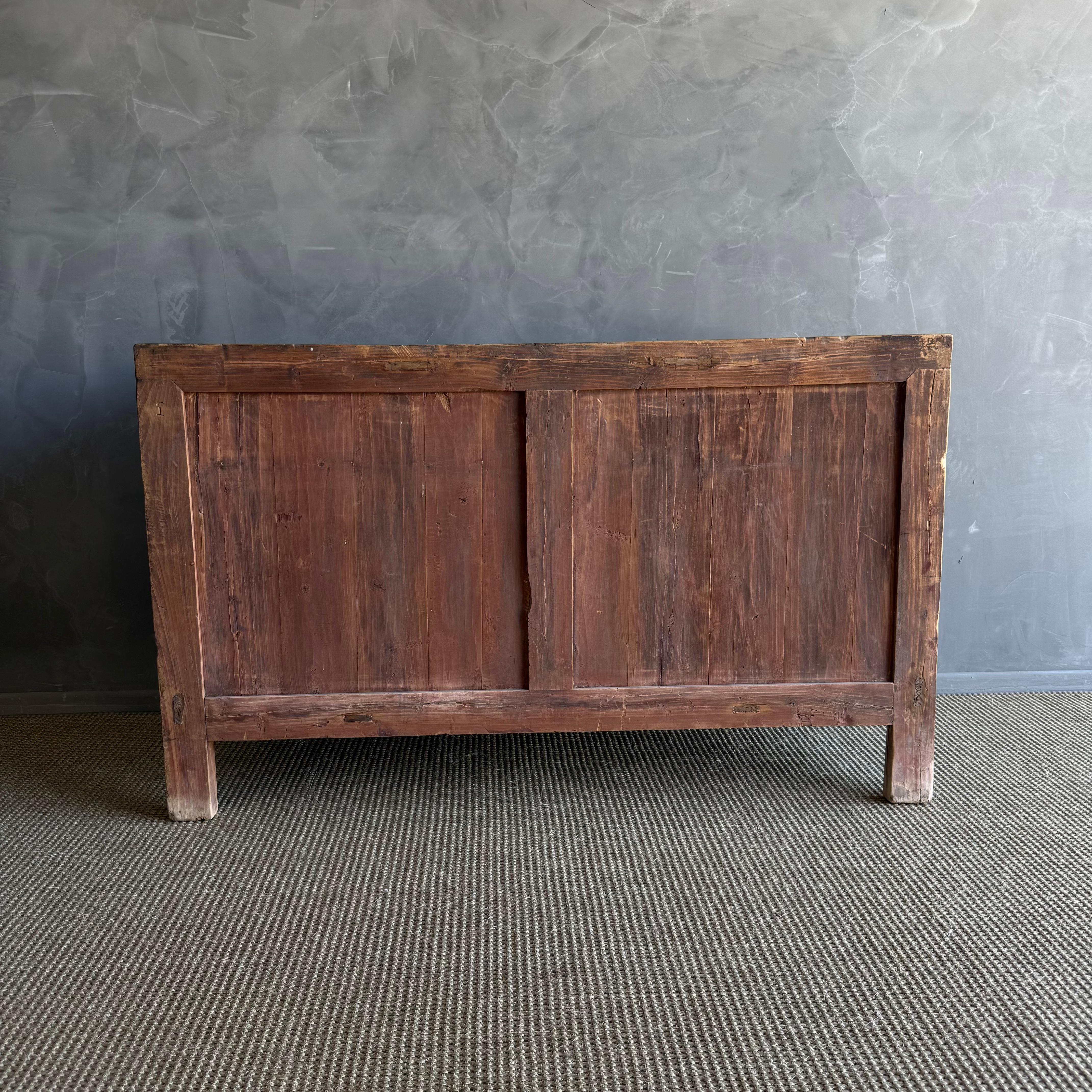 Console Vintage en bois d'orme peint avec tiroirs en vente 4