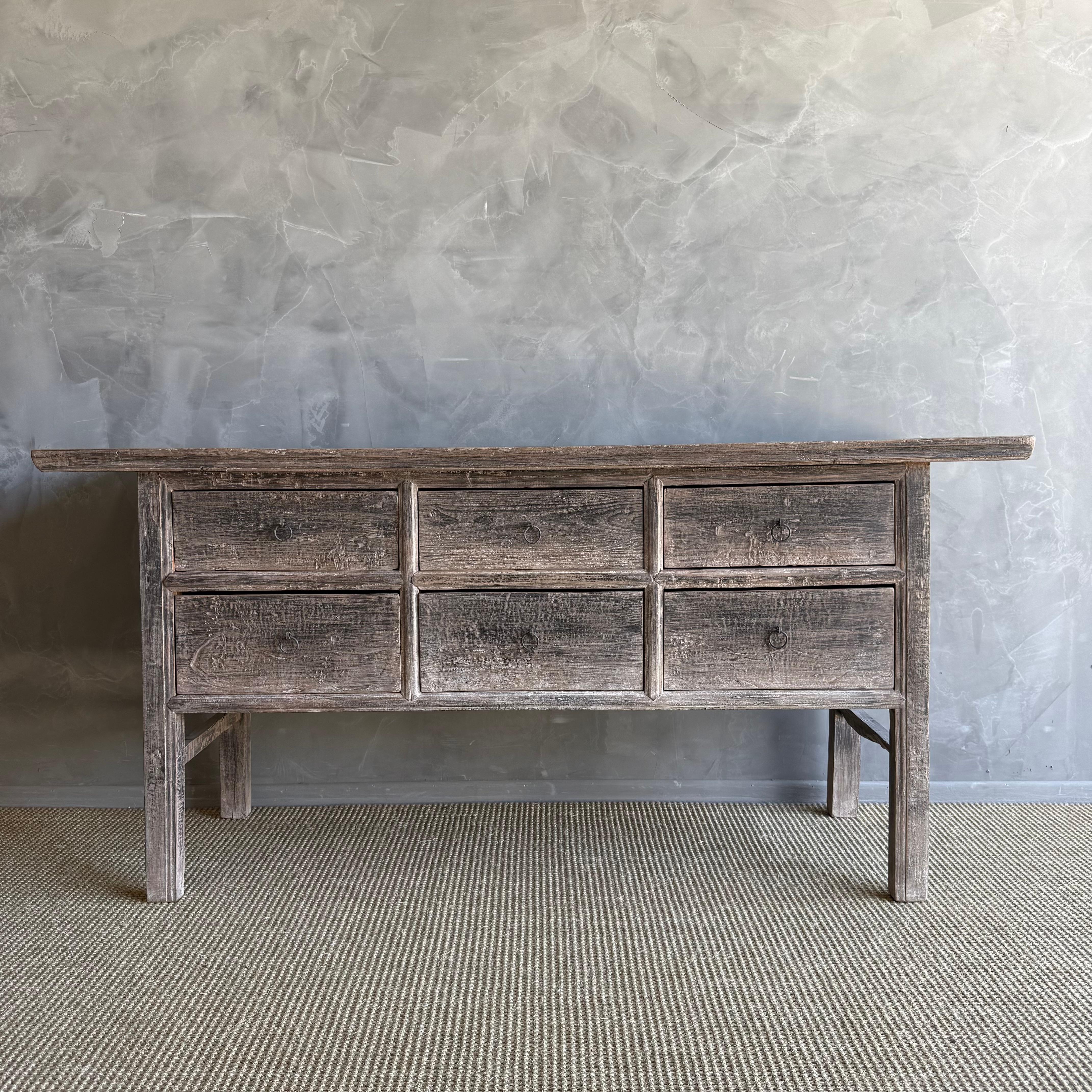 Organico moderno Tavolo consolle con cassetti in legno di olmo verniciato vintage in vendita