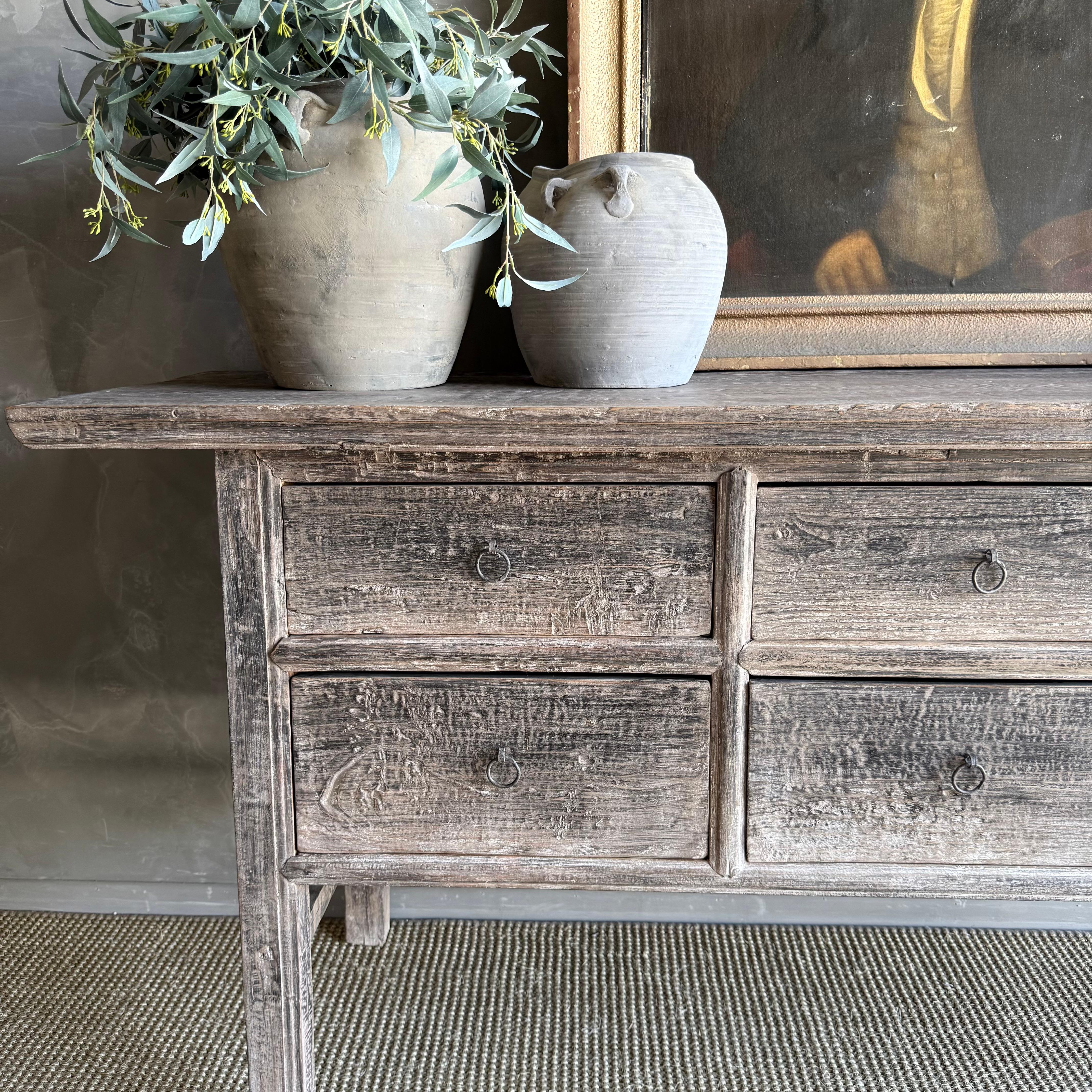 Dipinto Tavolo consolle con cassetti in legno di olmo verniciato vintage in vendita
