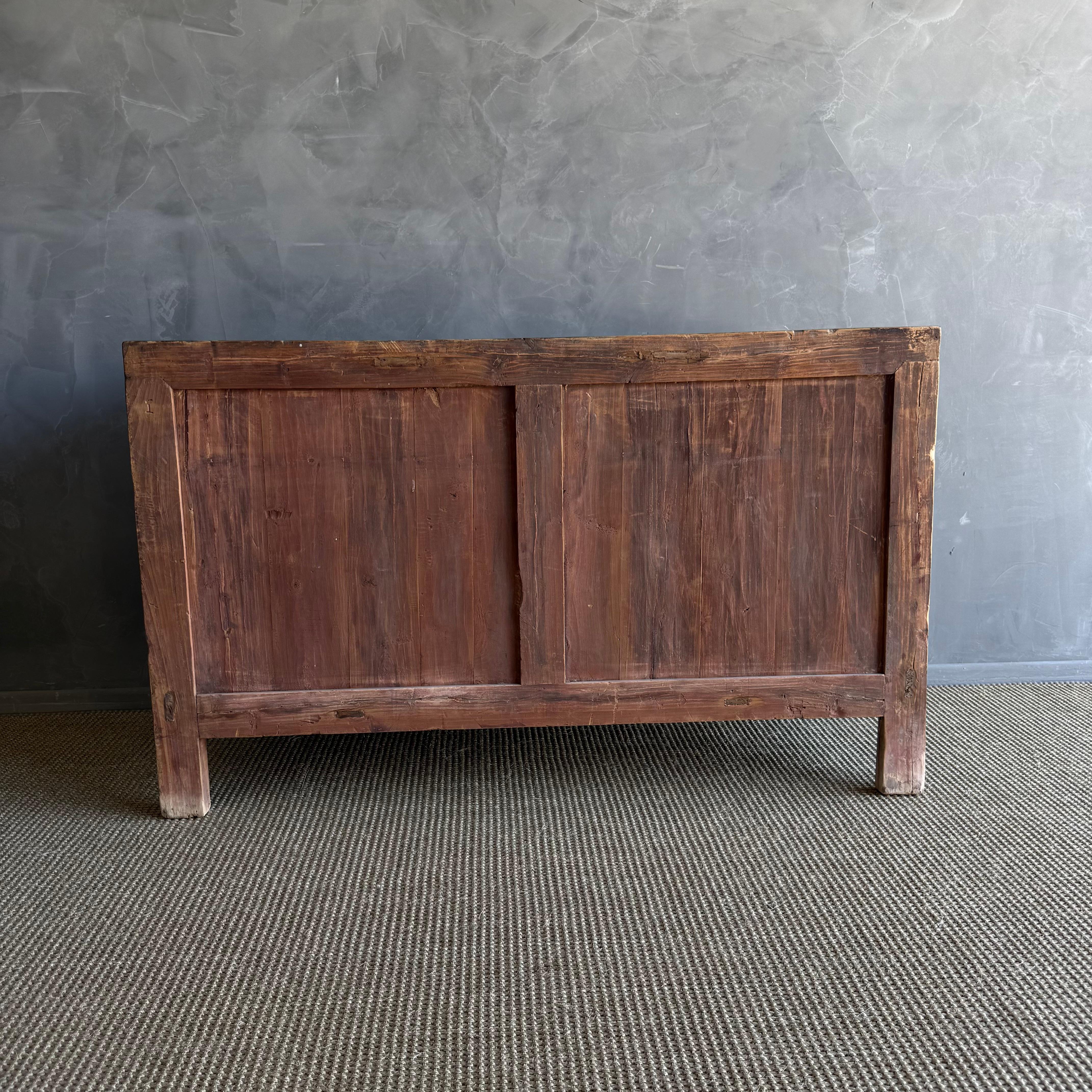 Console Vintage en bois d'orme peint avec tiroirs en vente 3