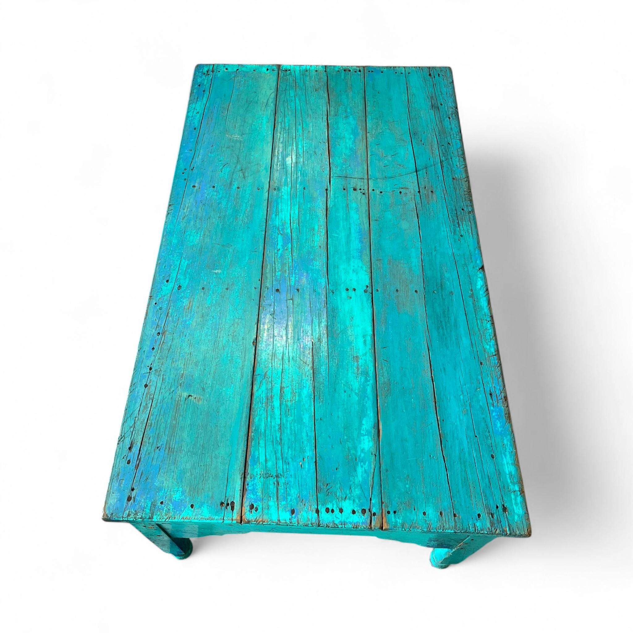 Mesa baja de granja pintada al estilo vintage Desconocido en venta