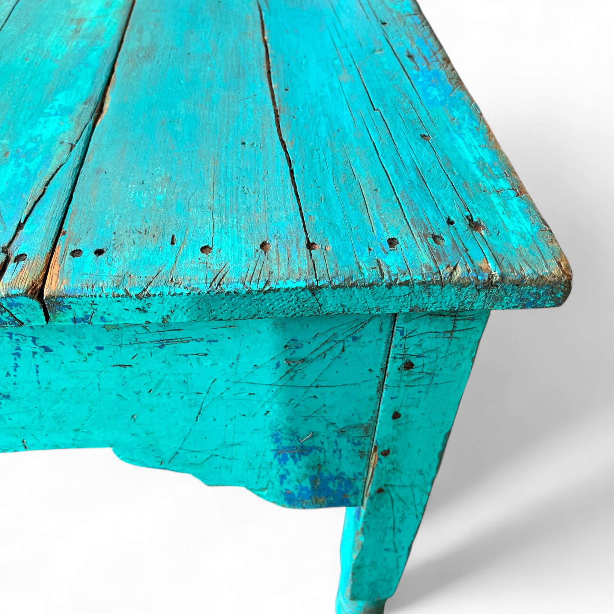 Mesa baja de granja pintada al estilo vintage en Bueno estado para la venta en Los Angeles, CA