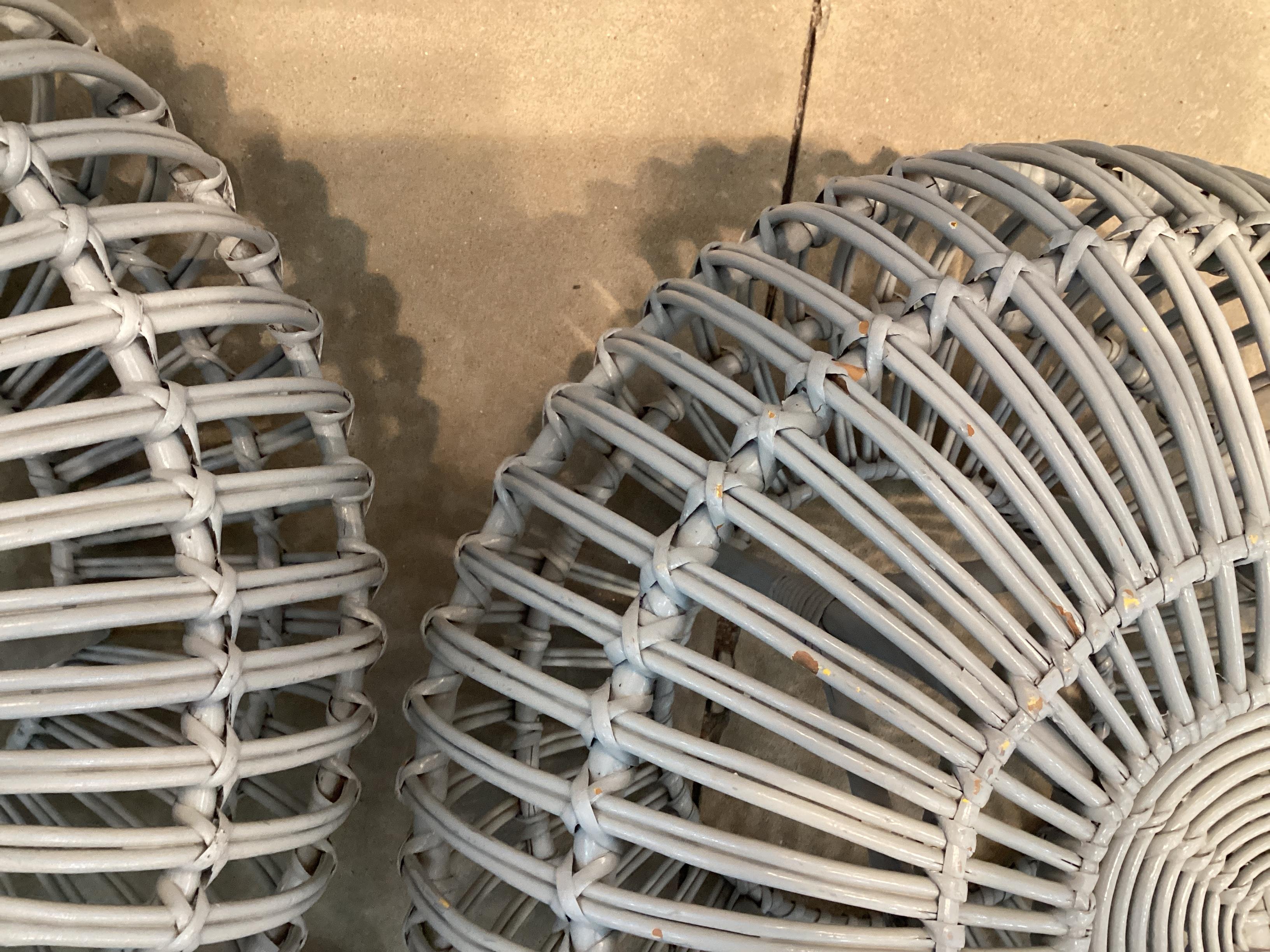 Puf otomano de ratán pintado estilo vintage Franco Albini Reposapiés Ratán en venta