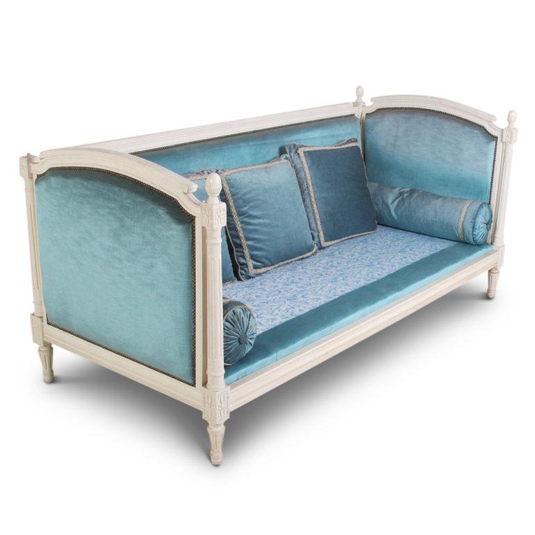 Vintage painted French Louis XVI-style daybed, with original mohair upholstery in excellent condition. (Mattress cover included but not shown.) Circa 1940.



    