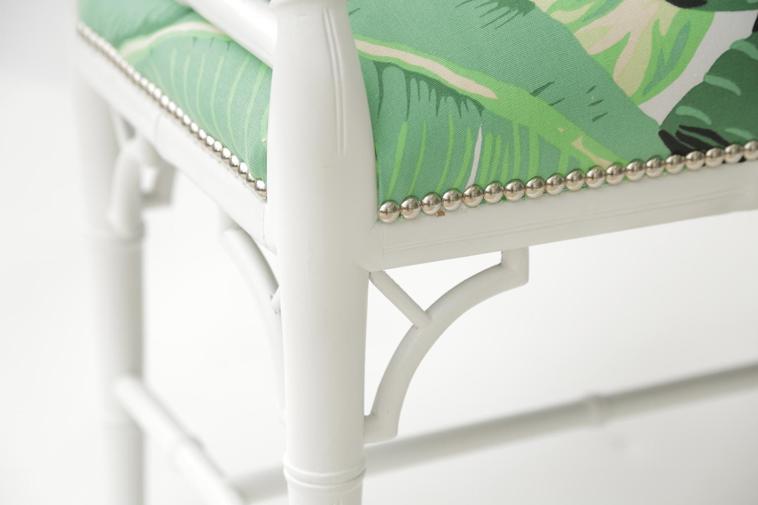 Vintage Painted Fretwork Bench in Banana Leaf Fabric In Good Condition In West Palm Beach, FL