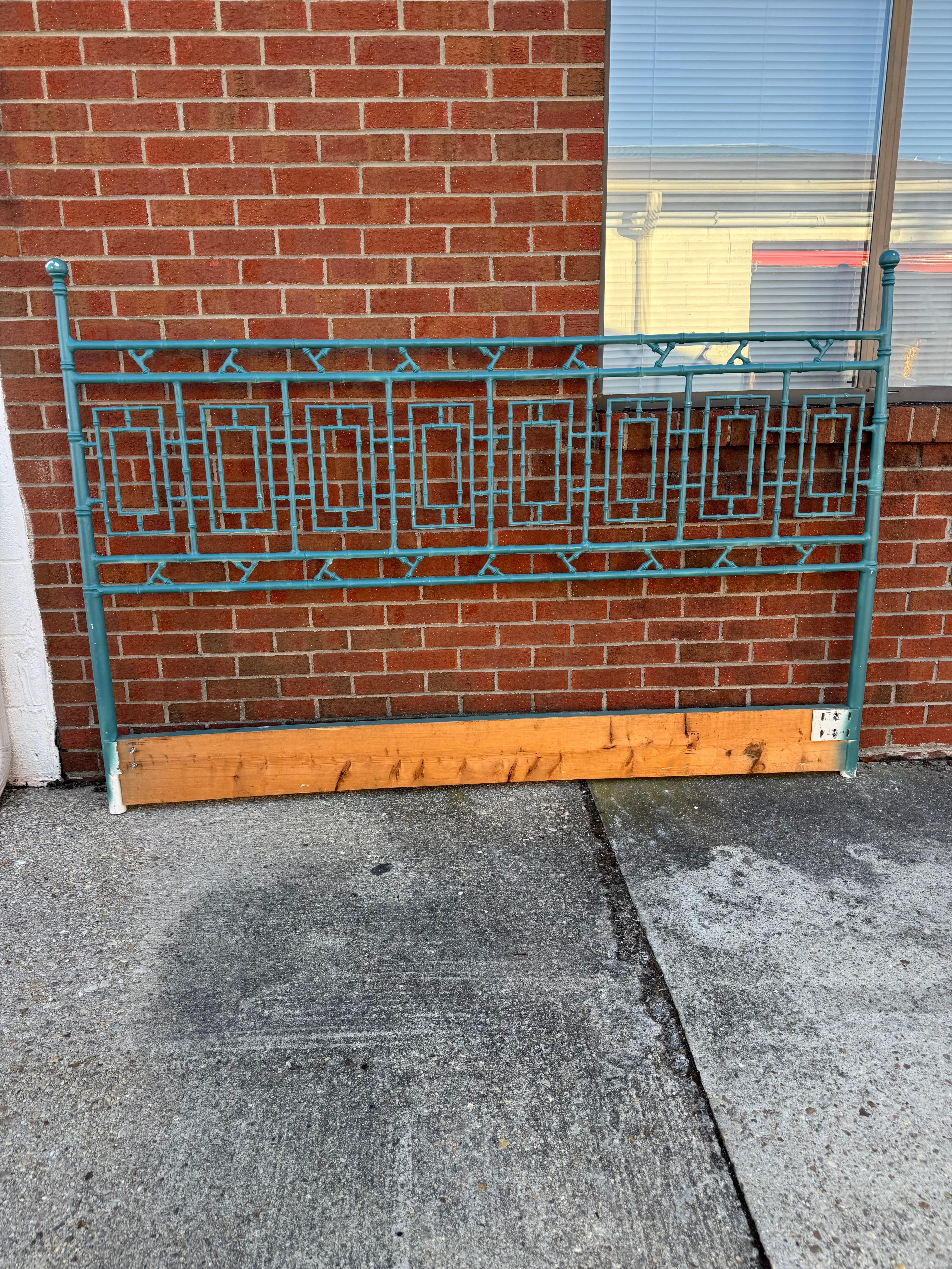 Vintage Painted Green King-Size Faux Bamboo Iron Headboard For Sale 6