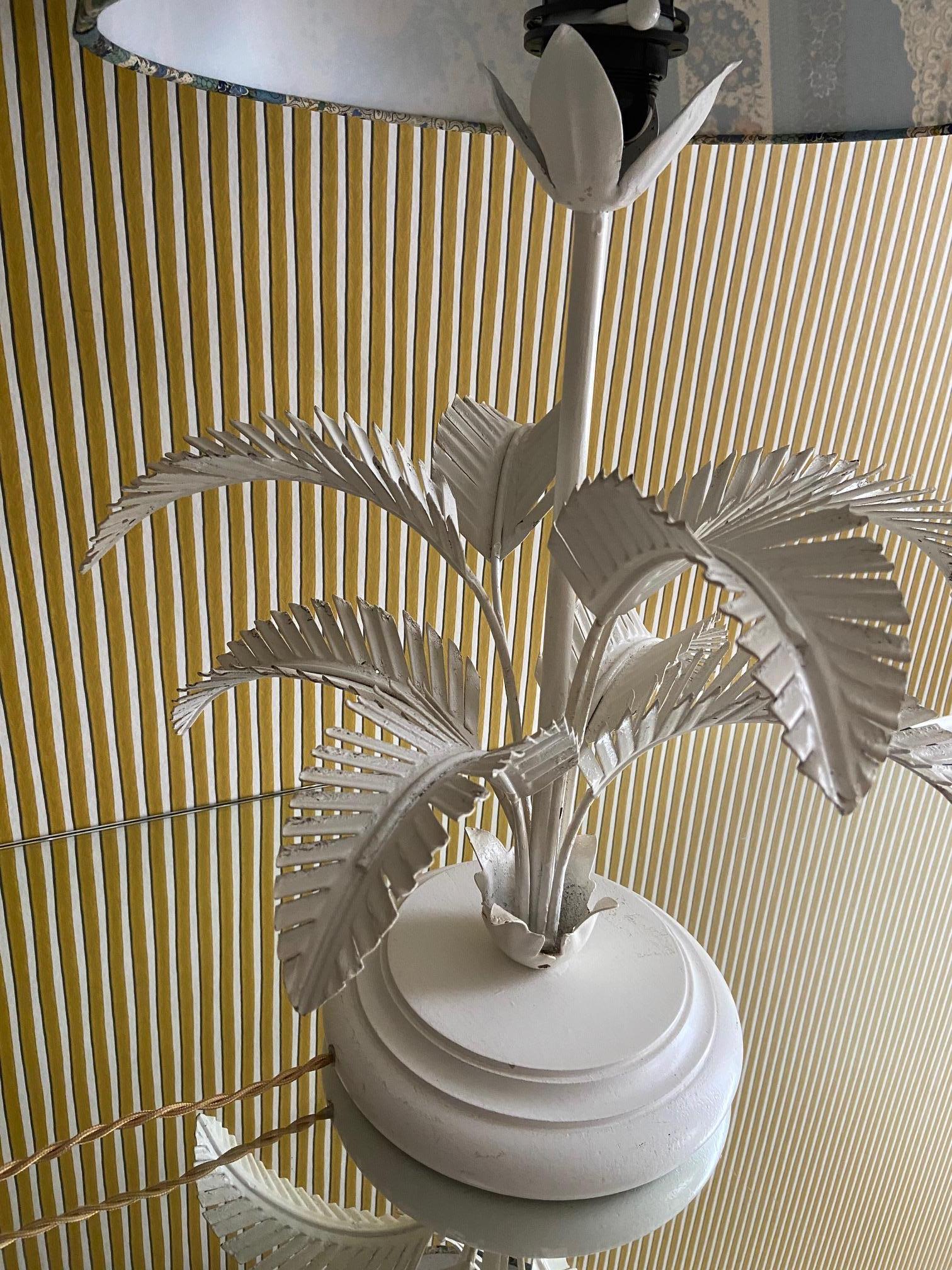 Vintage Painted Metal Table Lamp with Customized Shade, France, 1960's In Good Condition In Copenhagen K, DK