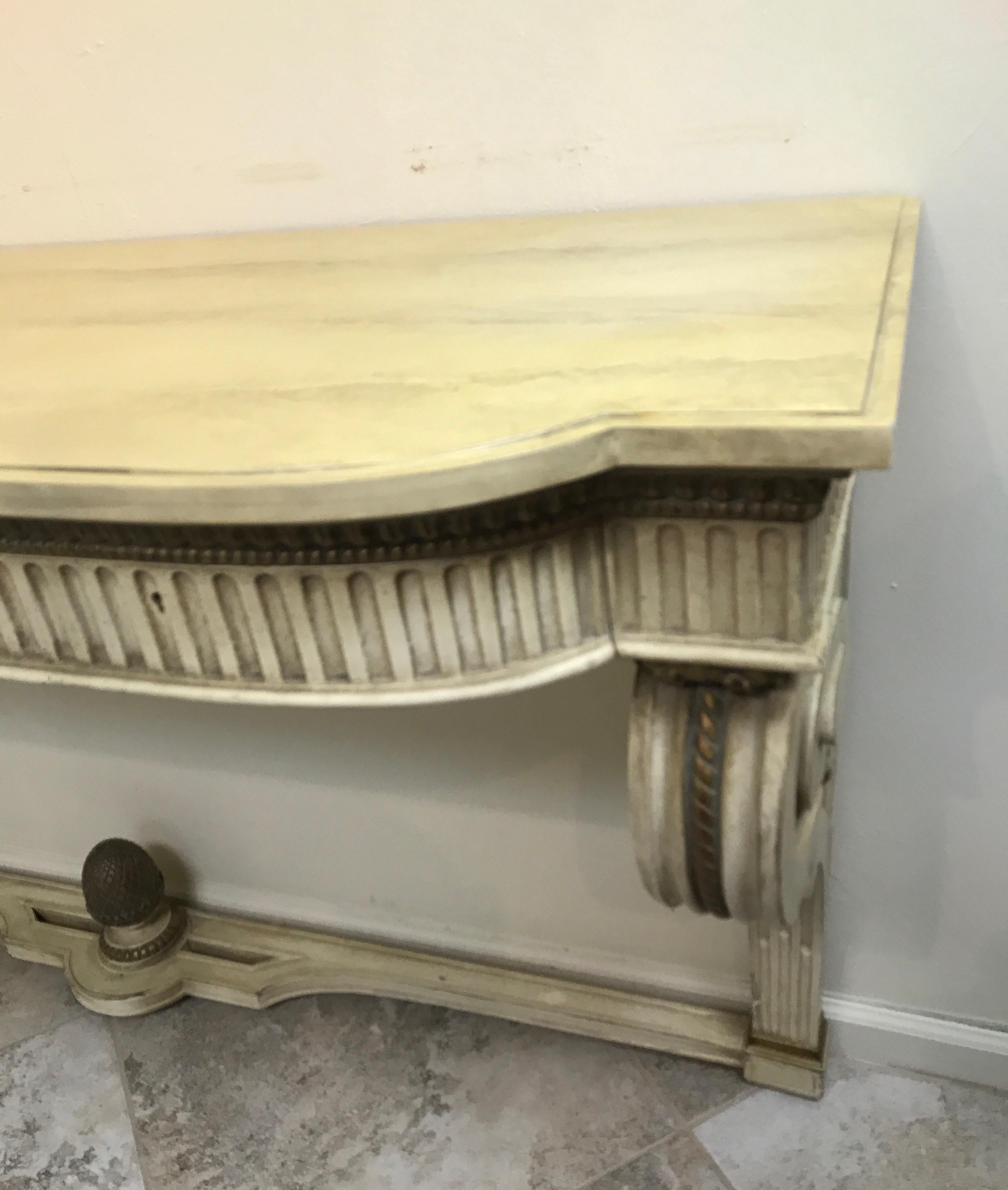 Vintage Painted Neoclassical Style Wood Console/ Buffet In Good Condition For Sale In West Palm Beach, FL