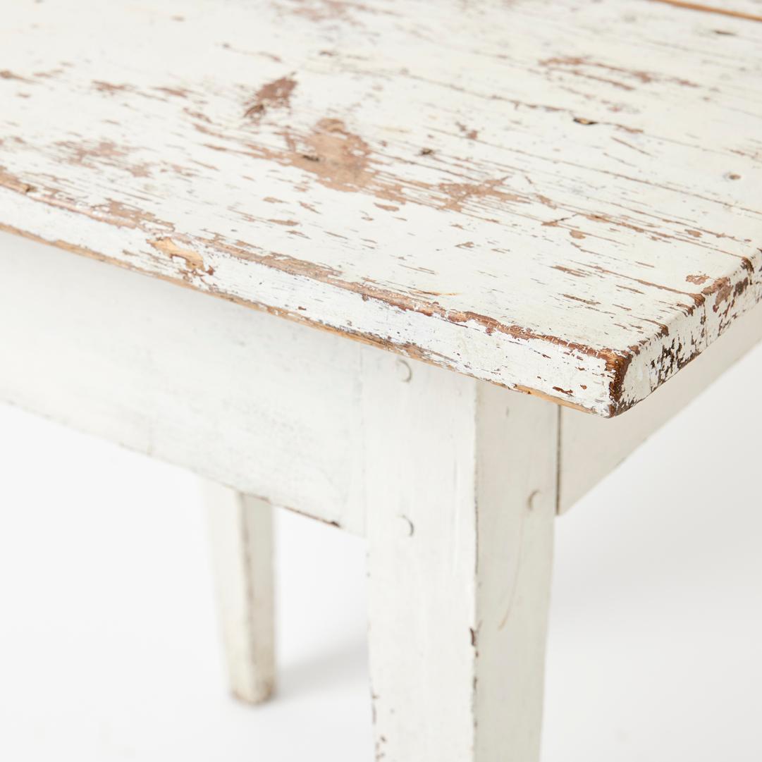 Table d'appoint vintage peinte en vente 1
