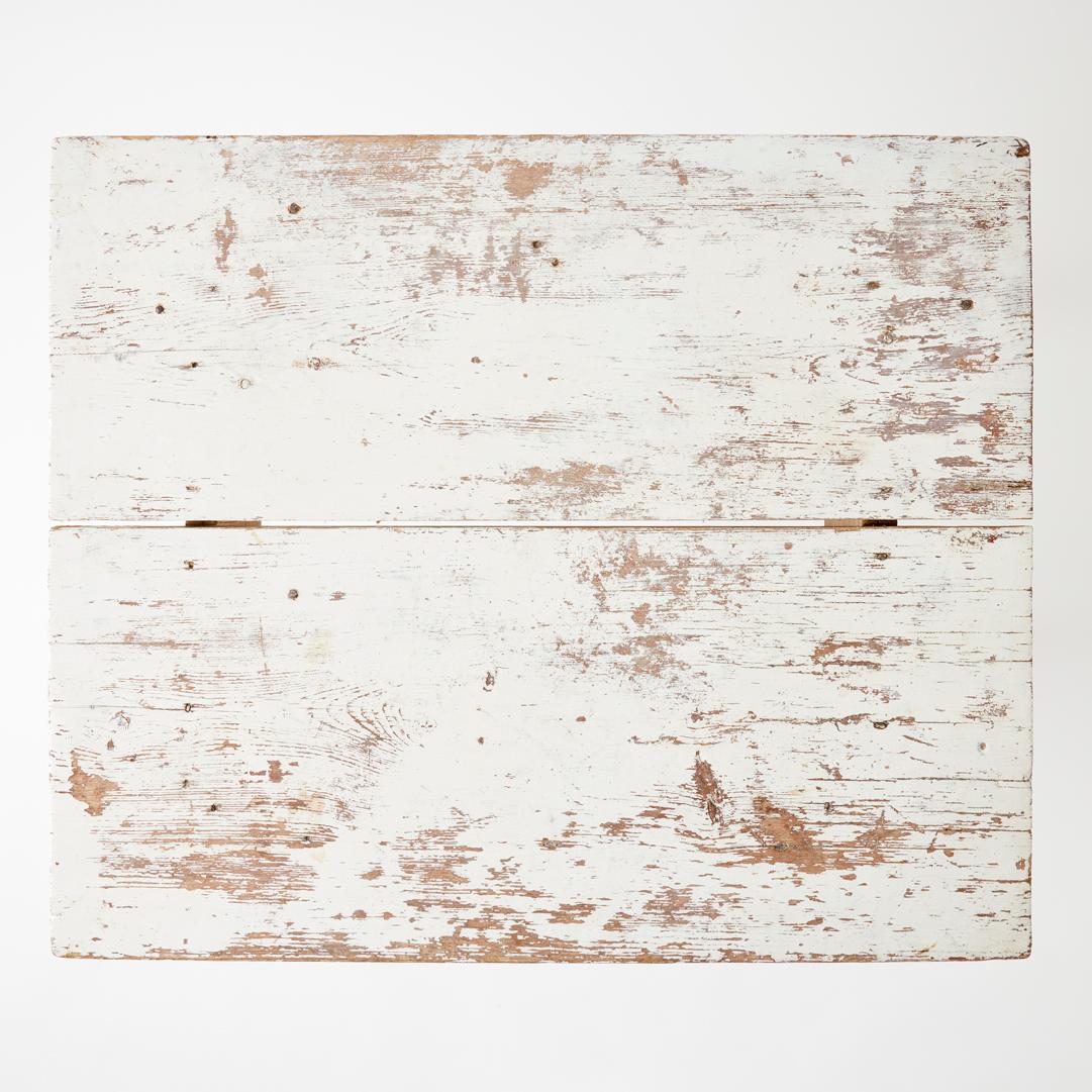 Table d'appoint vintage peinte en vente 2