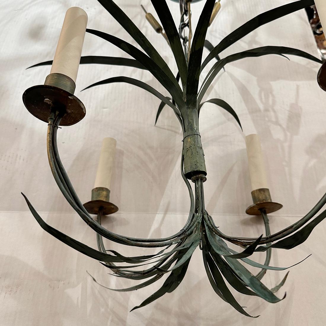 Vintage Painted Tole Chandelier In Good Condition For Sale In New York, NY