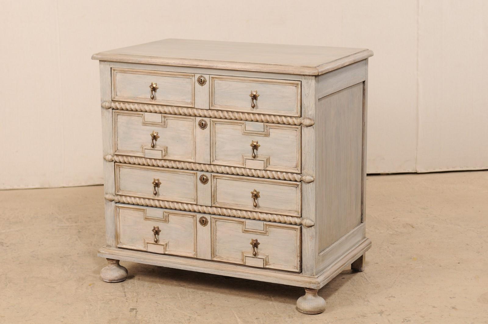 Vintage Painted Wood Chest with Carved Rope Accents In Good Condition In Atlanta, GA