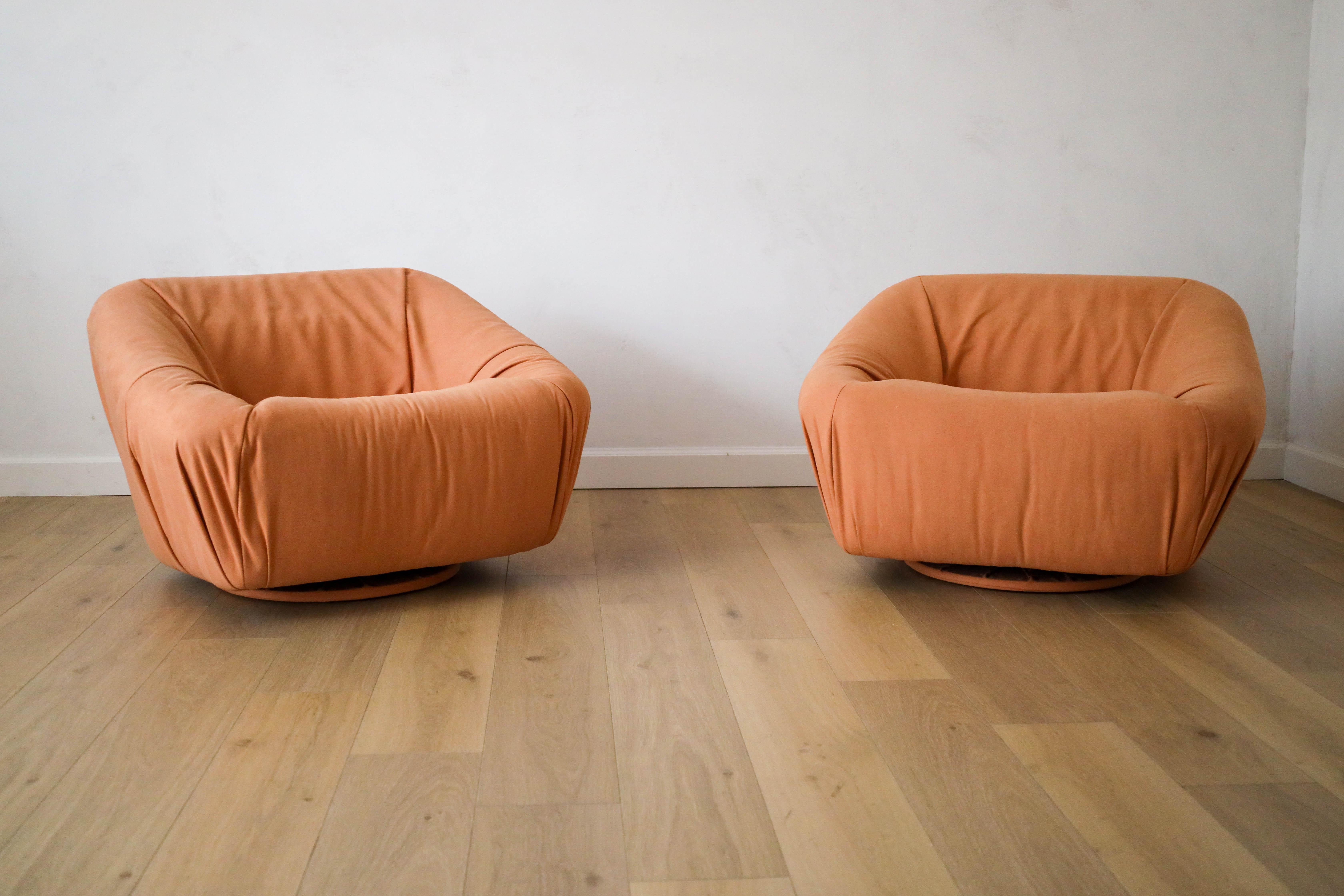 Vintage Pair 1950s European Swivel Chairs, Suede upholstery by The Romo Group In Excellent Condition For Sale In Dallas, TX