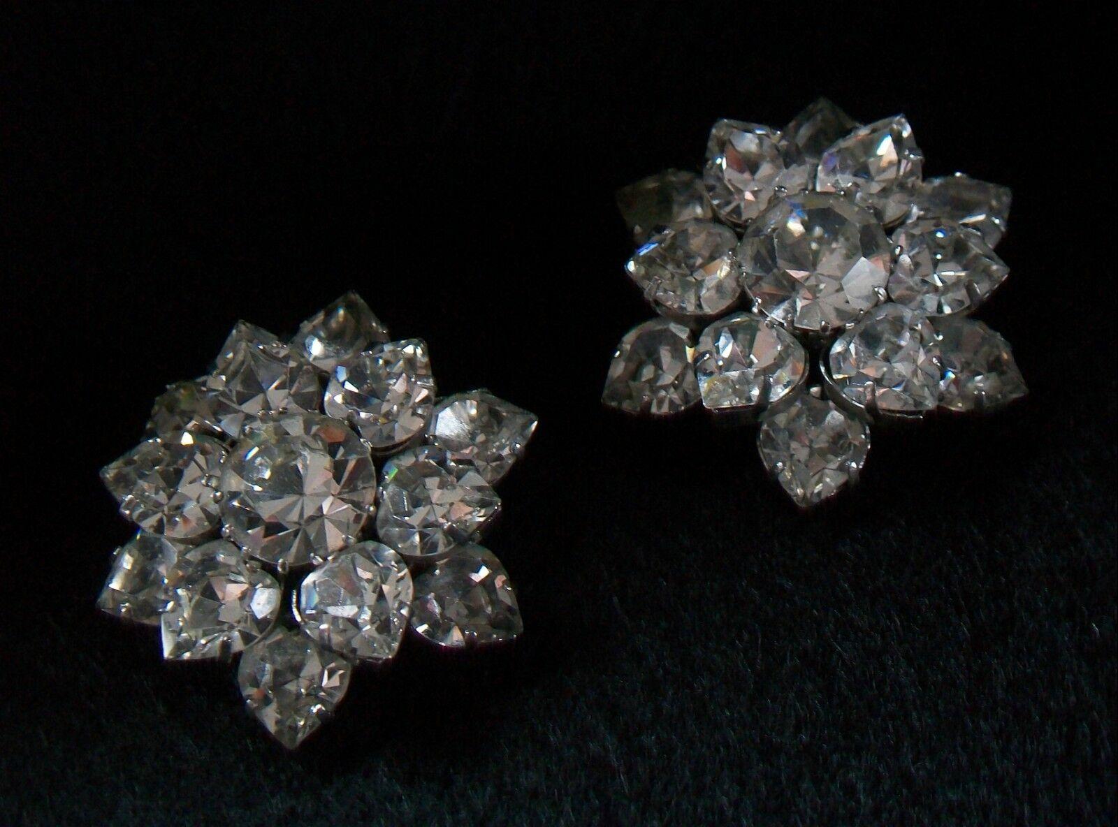 Vintage Pair Austrian Crystal Rhinestone Brooches, Unsigned, Mid-20th Century For Sale 6