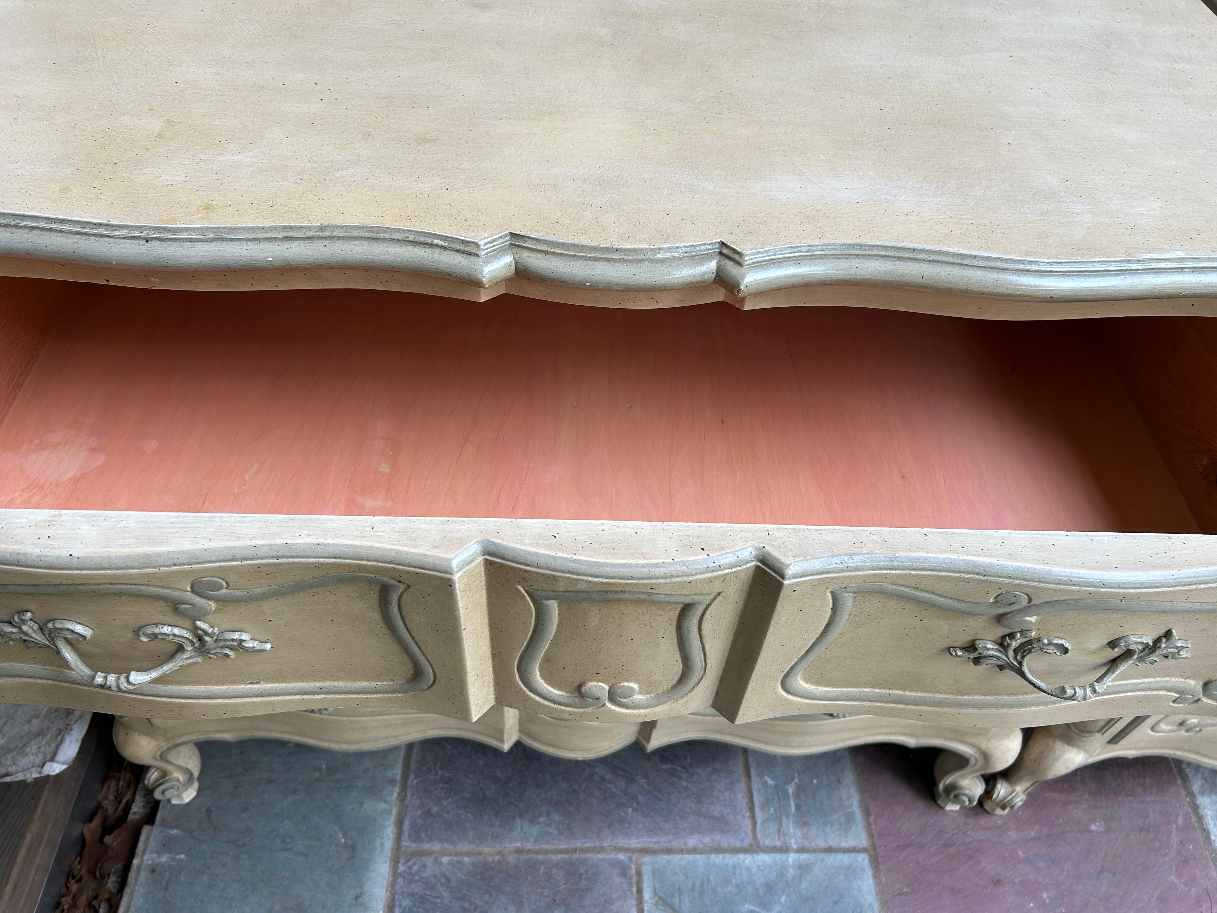 Pareja de baúles de soltero estilo Luis XV de la campiña francesa Madera en venta