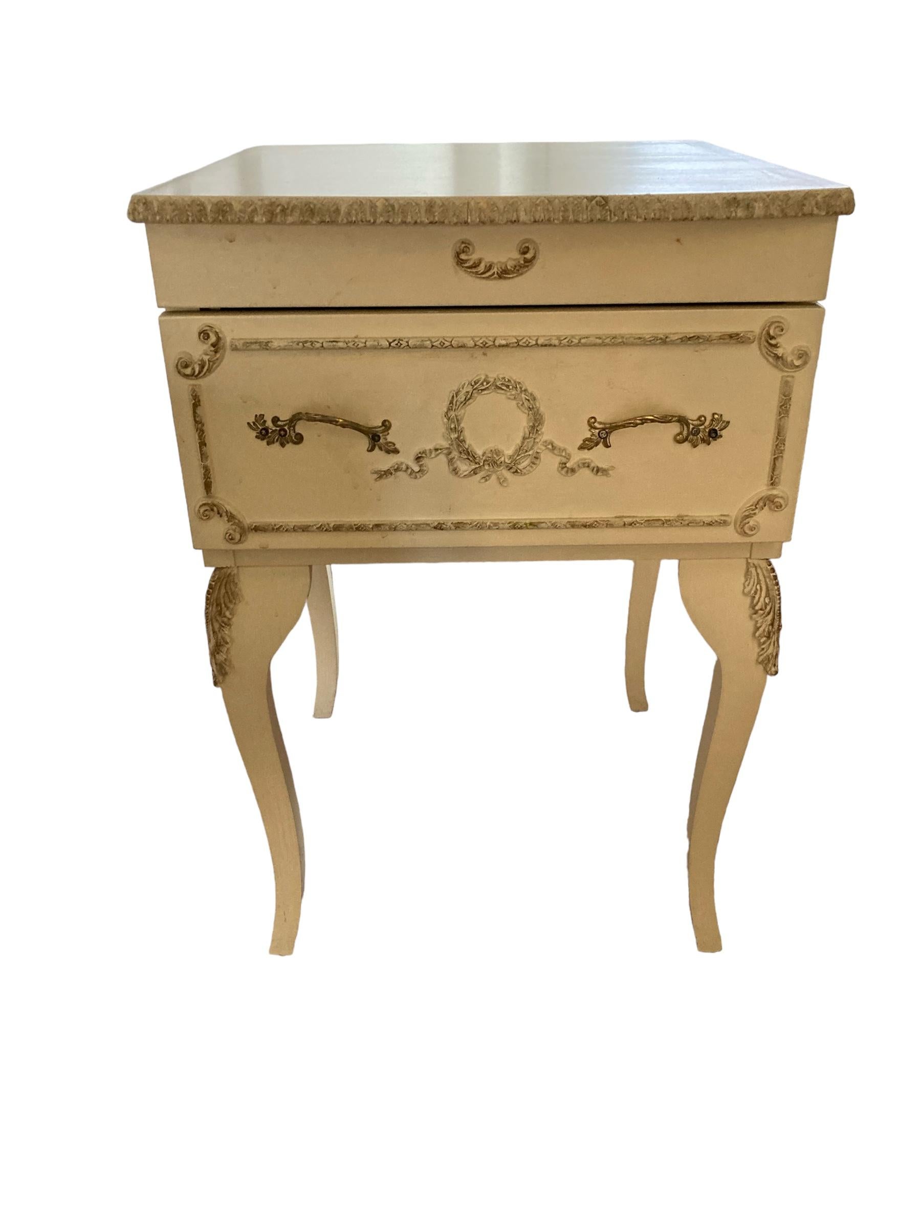British Vintage Pair Bedside tables or Nightstands French Antique Style For Sale