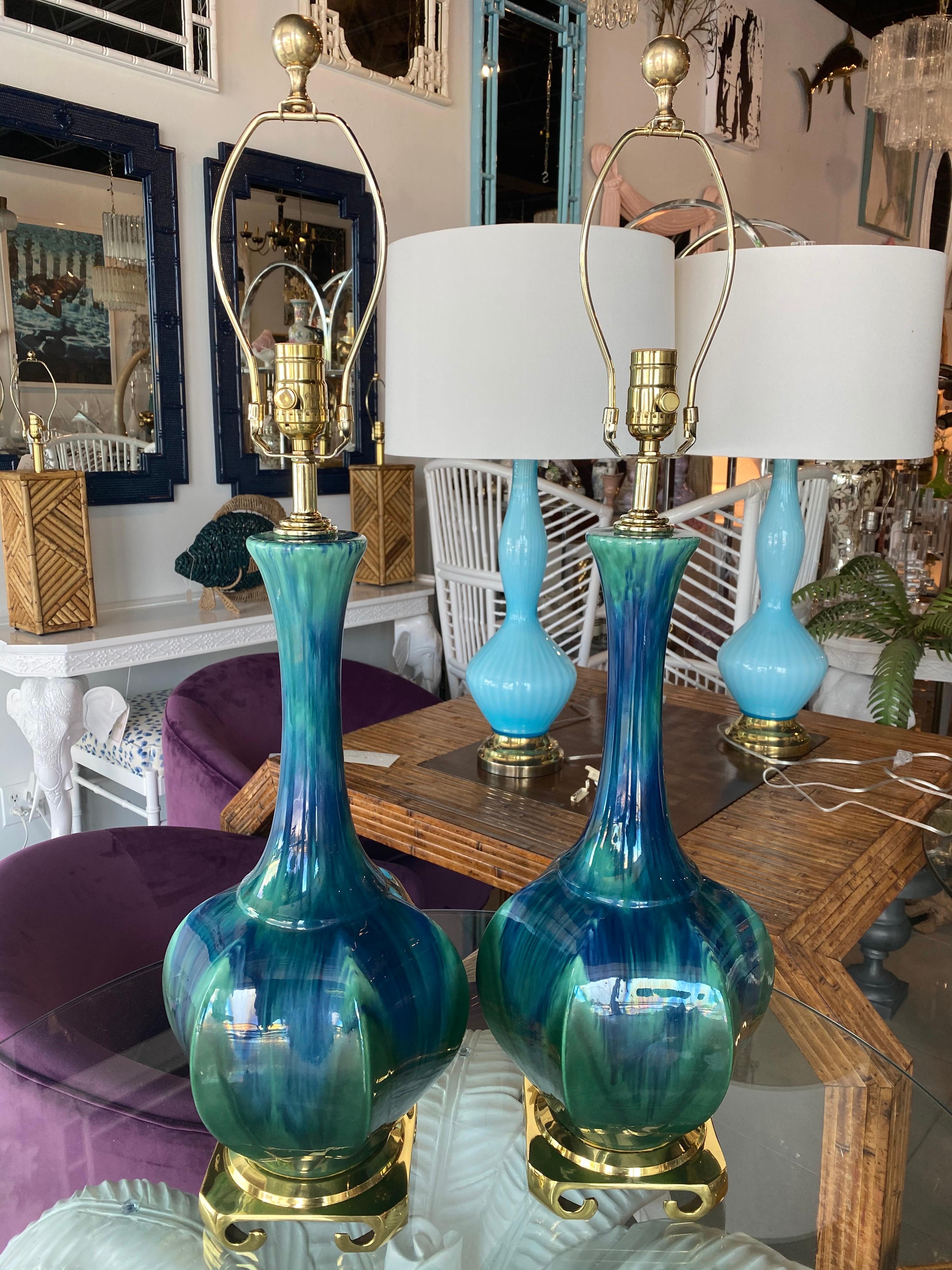 Vintage Pair of Blue Green Ceramic Table Lamps Brass Greek Key Base Restored In Excellent Condition In West Palm Beach, FL