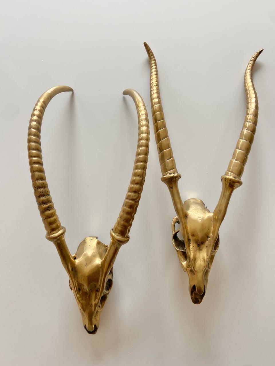 Coppia vintage di sculture in bronzo di animali Blesbok in vendita 3