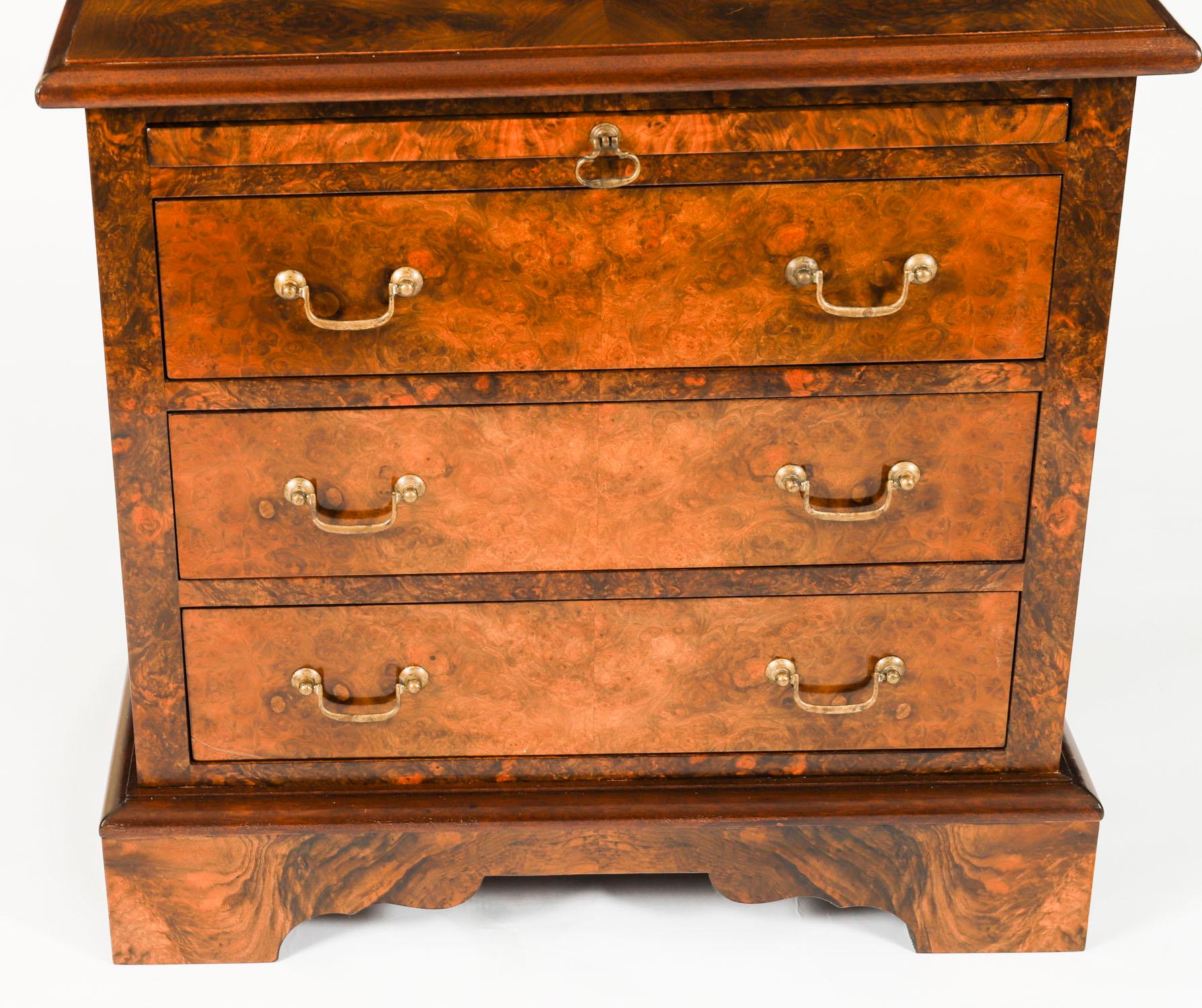Vintage Pair Burr Walnut Bedside Chests Cabinets With Slides 20th Century For Sale 13