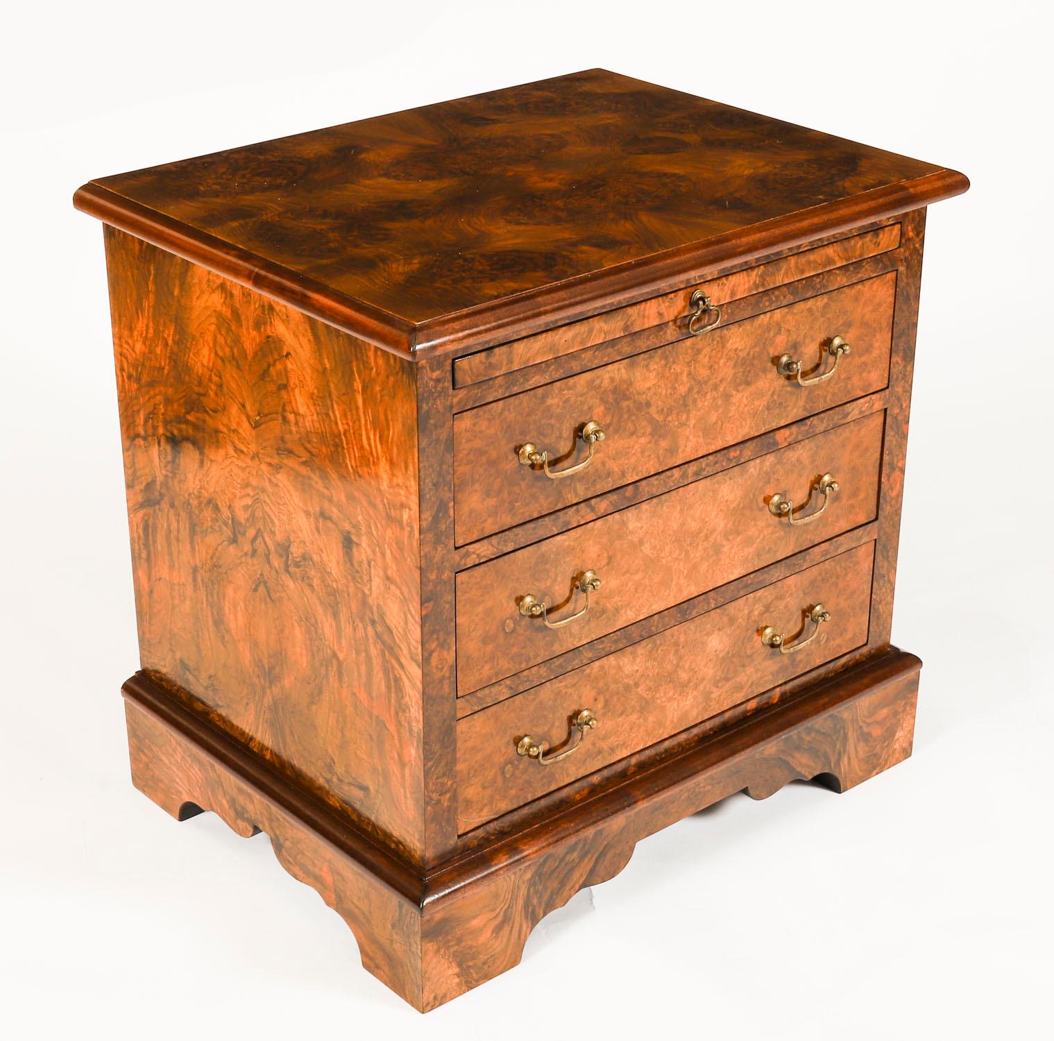 Georgian Vintage Pair Burr Walnut Bedside Chests Cabinets With Slides 20th Century For Sale