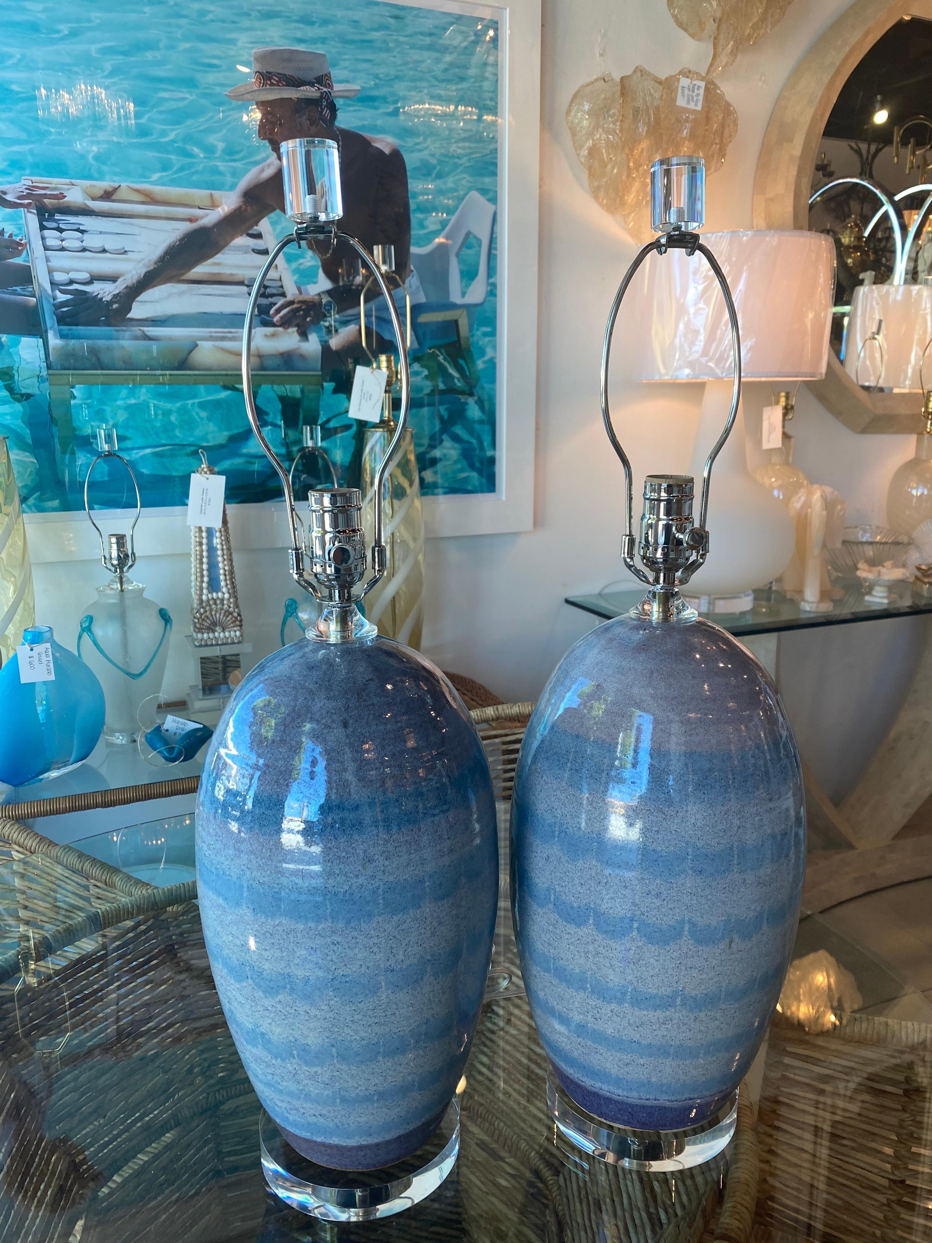 Late 20th Century Vintage Pair Ceramic Pottery Lucite Ombre Blue Lavender Table Lamps Restored For Sale