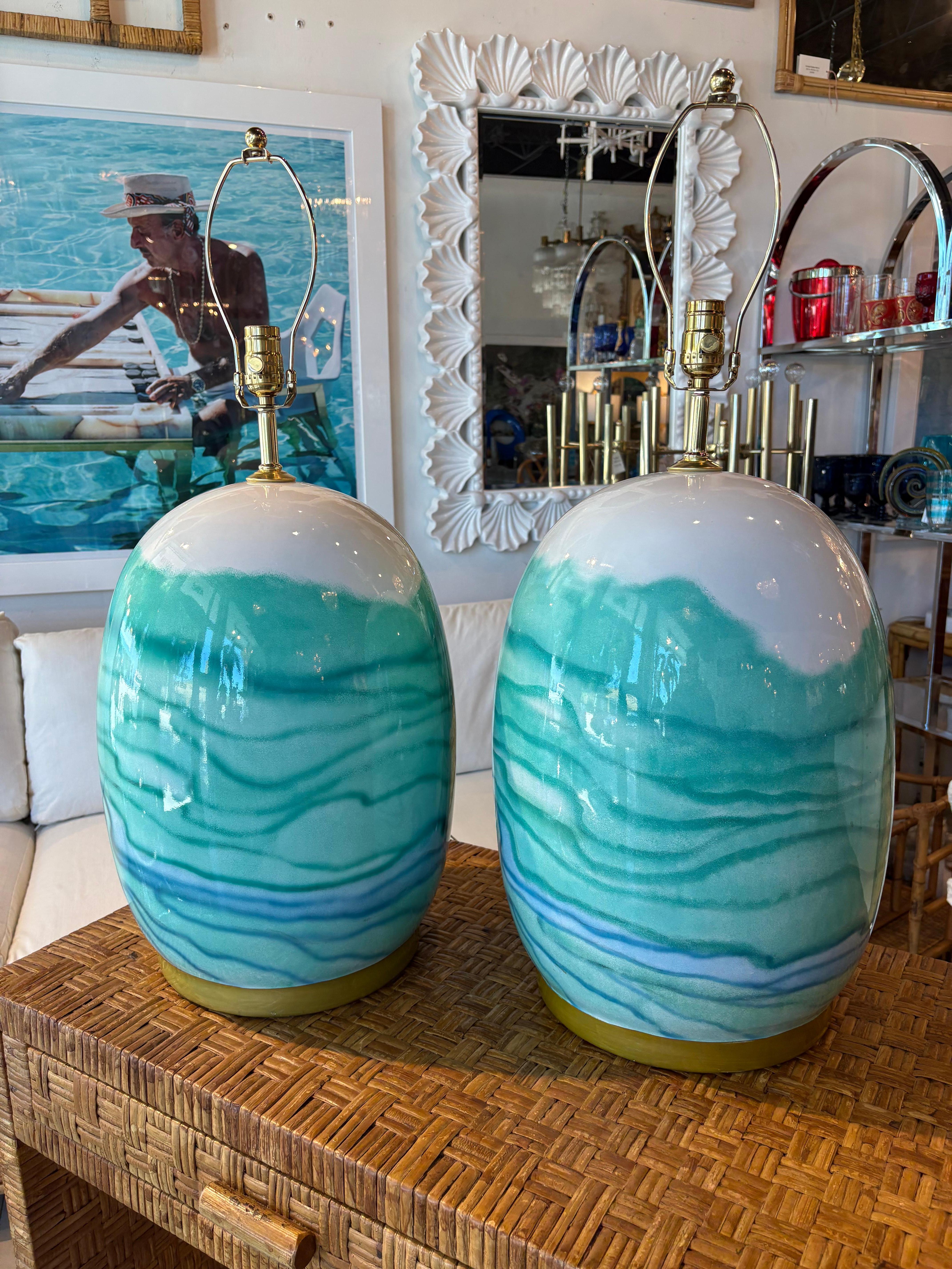 Vintage Pair Keramik Aquarell Blau Grün Modern Coastal Tischlampen Rewired im Angebot 9