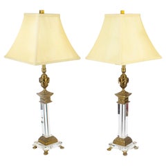 Coppia vintage di lampade da tavolo con colonna corinzia e vetro della metà del XX secolo